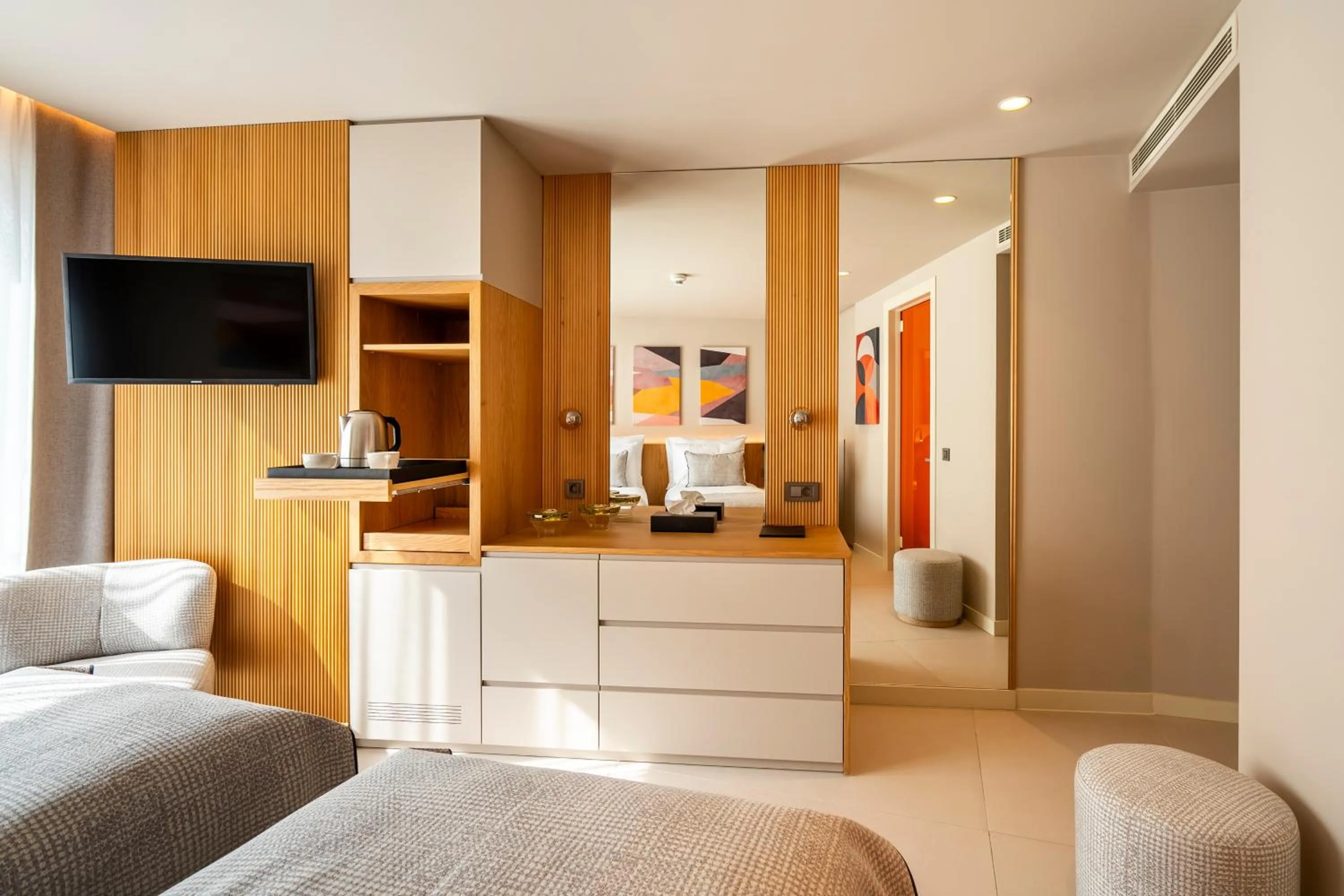 Coffee/tea facilities, Bed in ERK Hotel