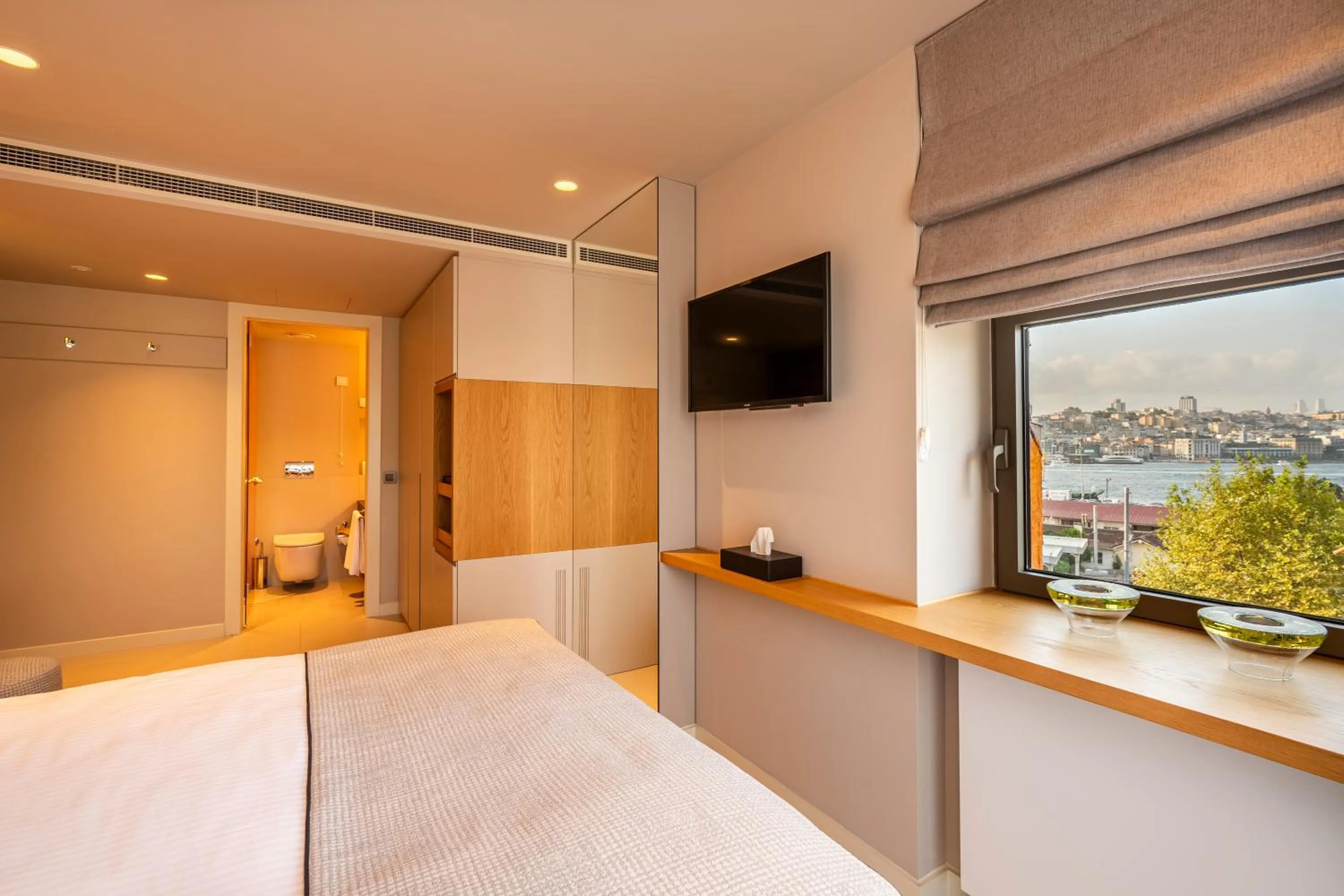 View (from property/room), Bed in ERK Hotel