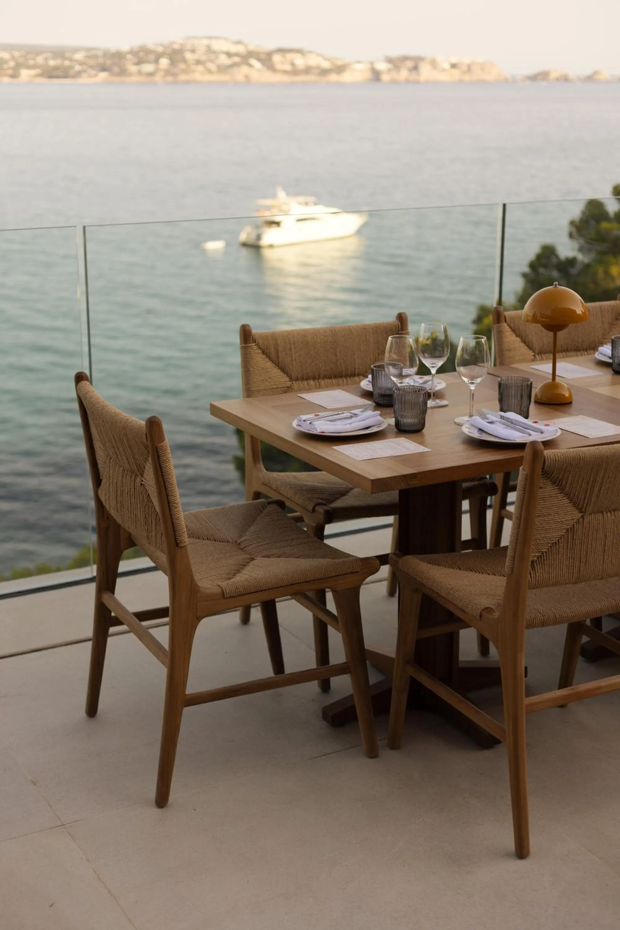 Restaurant/places to eat in Aethos Hotel Mallorca