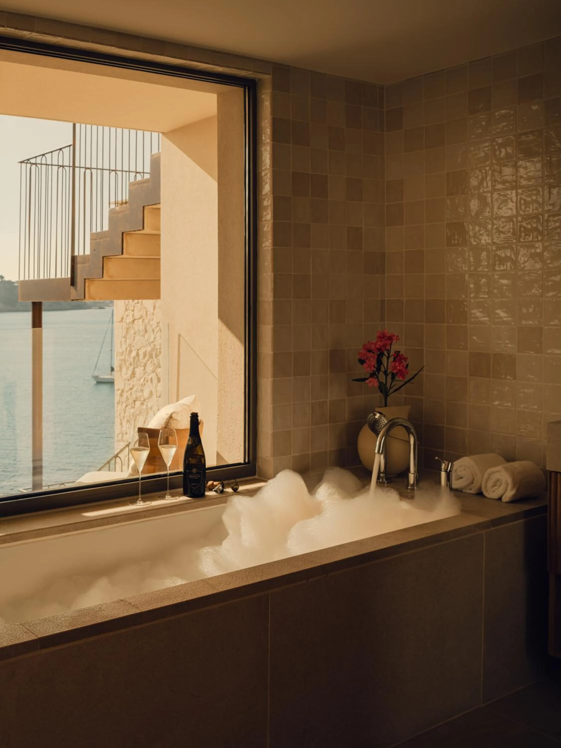 Bath in Aethos Hotel Mallorca