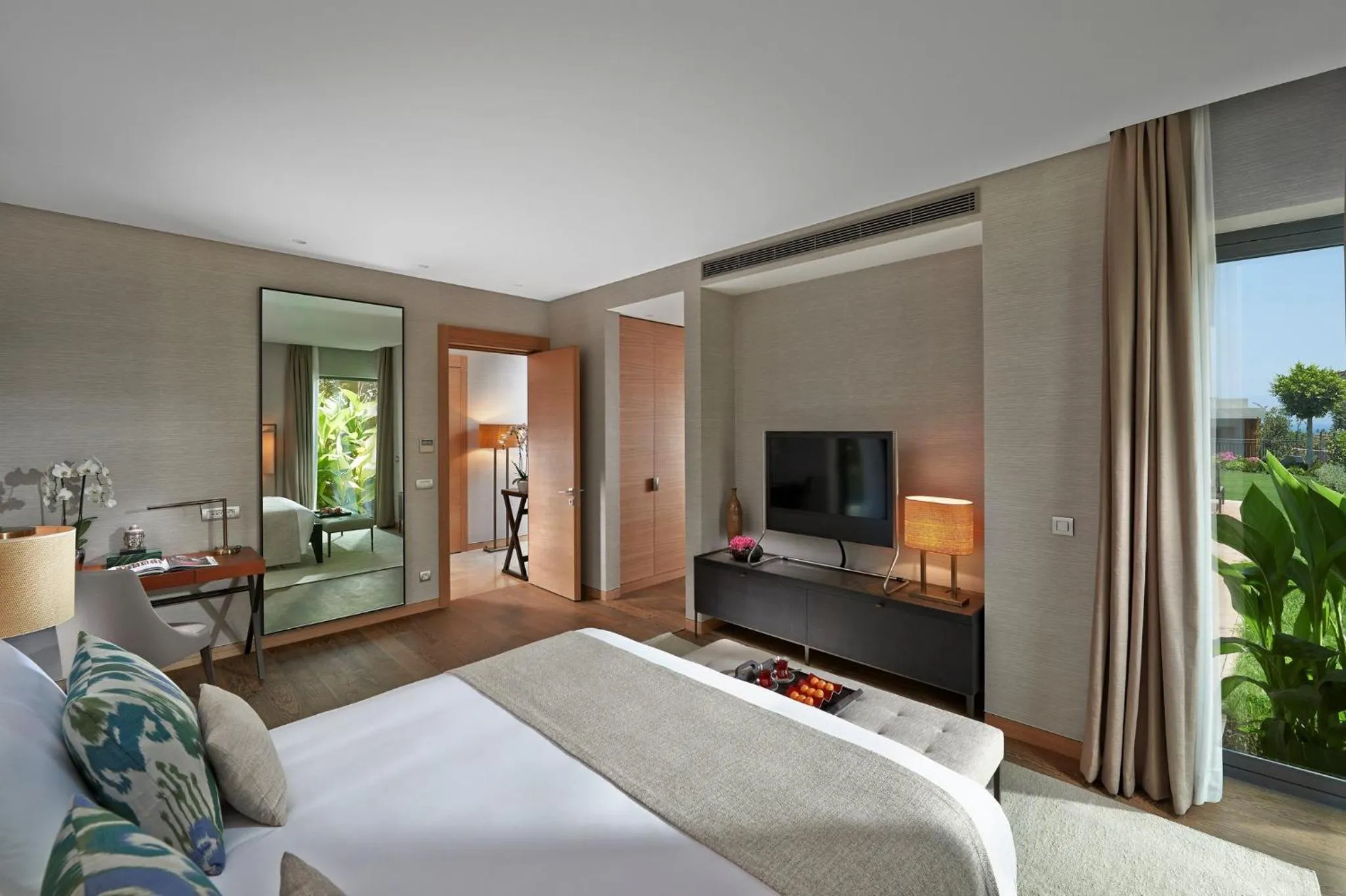 Bedroom, Bed in Mandarin Oriental, Bodrum