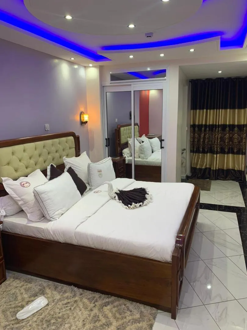 Bed in Matcheu Palace Hôtel