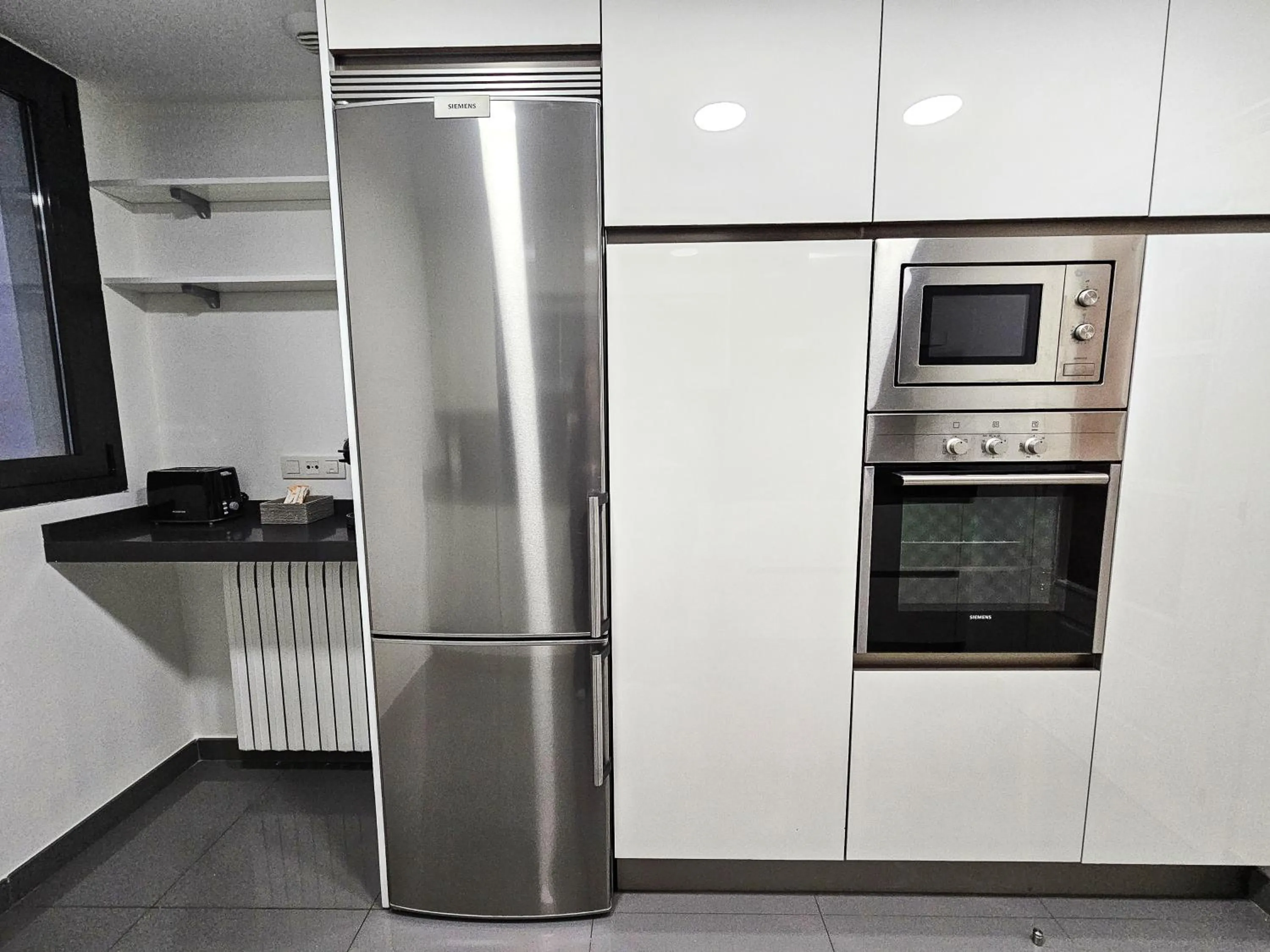 Kitchen or kitchenette in Apartamentos Zaragoza Independencia 3000