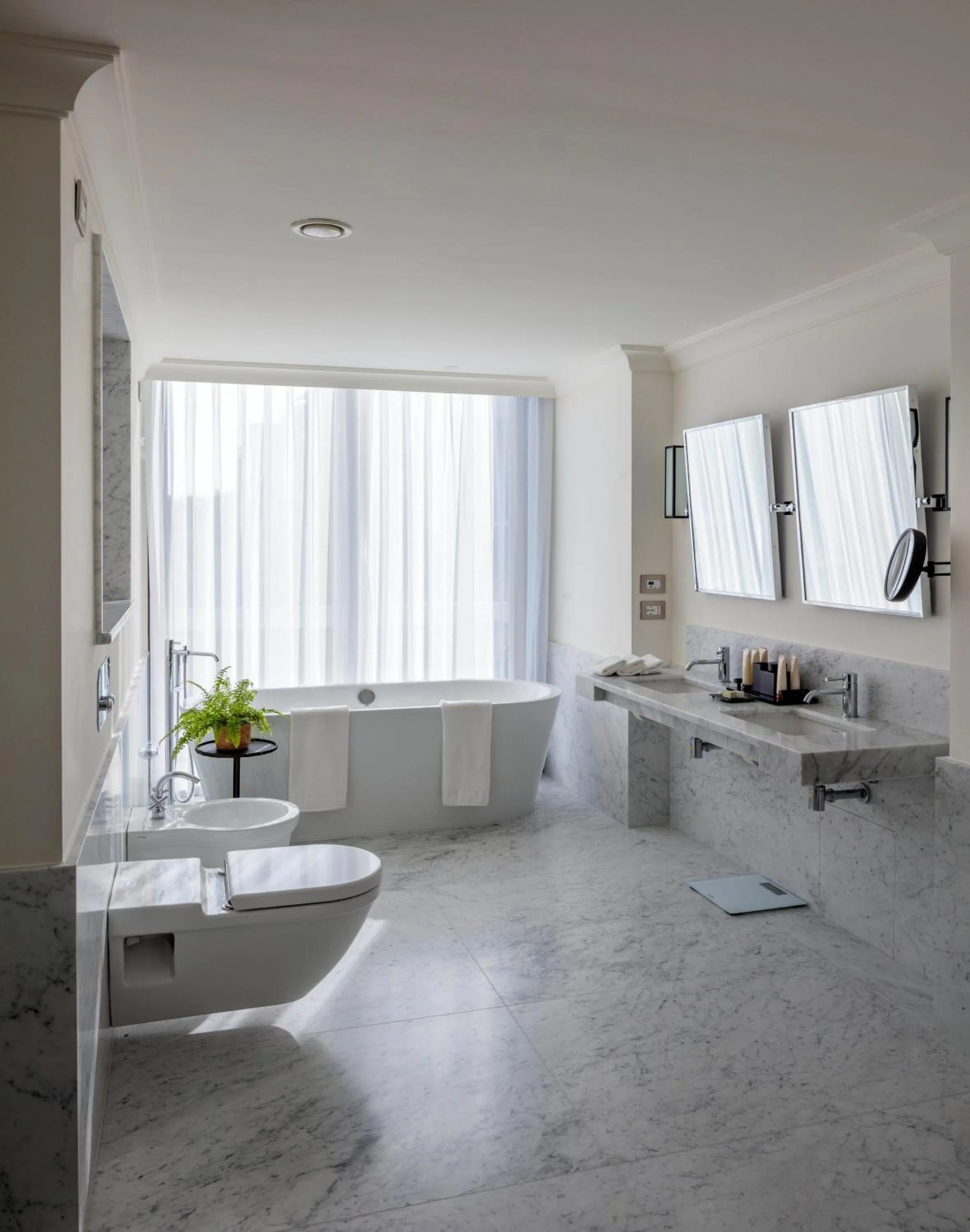Bathroom in Rocco Forte House Via Manzoni Milan