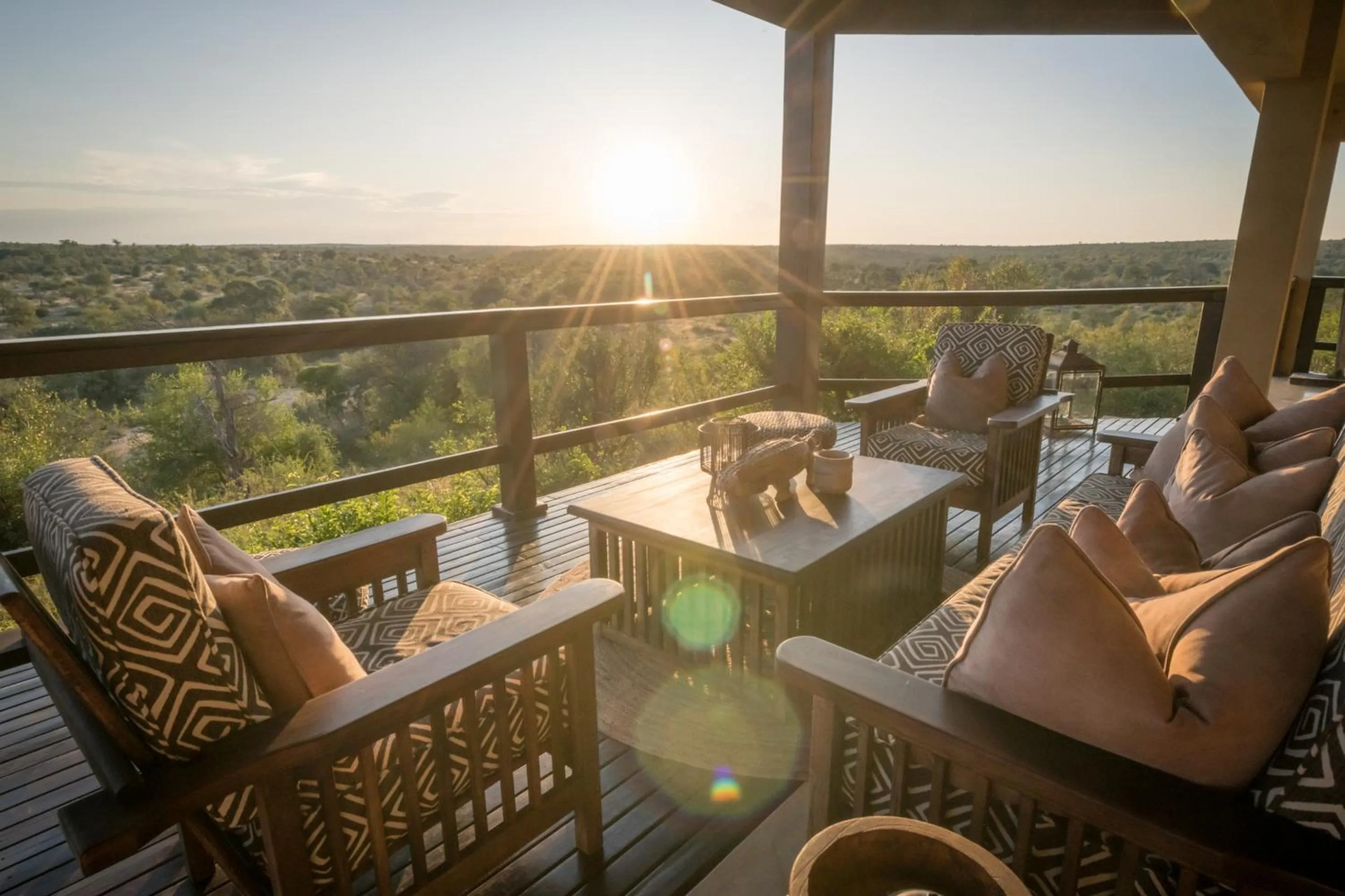 Property building in Makumu Private Game Lodge