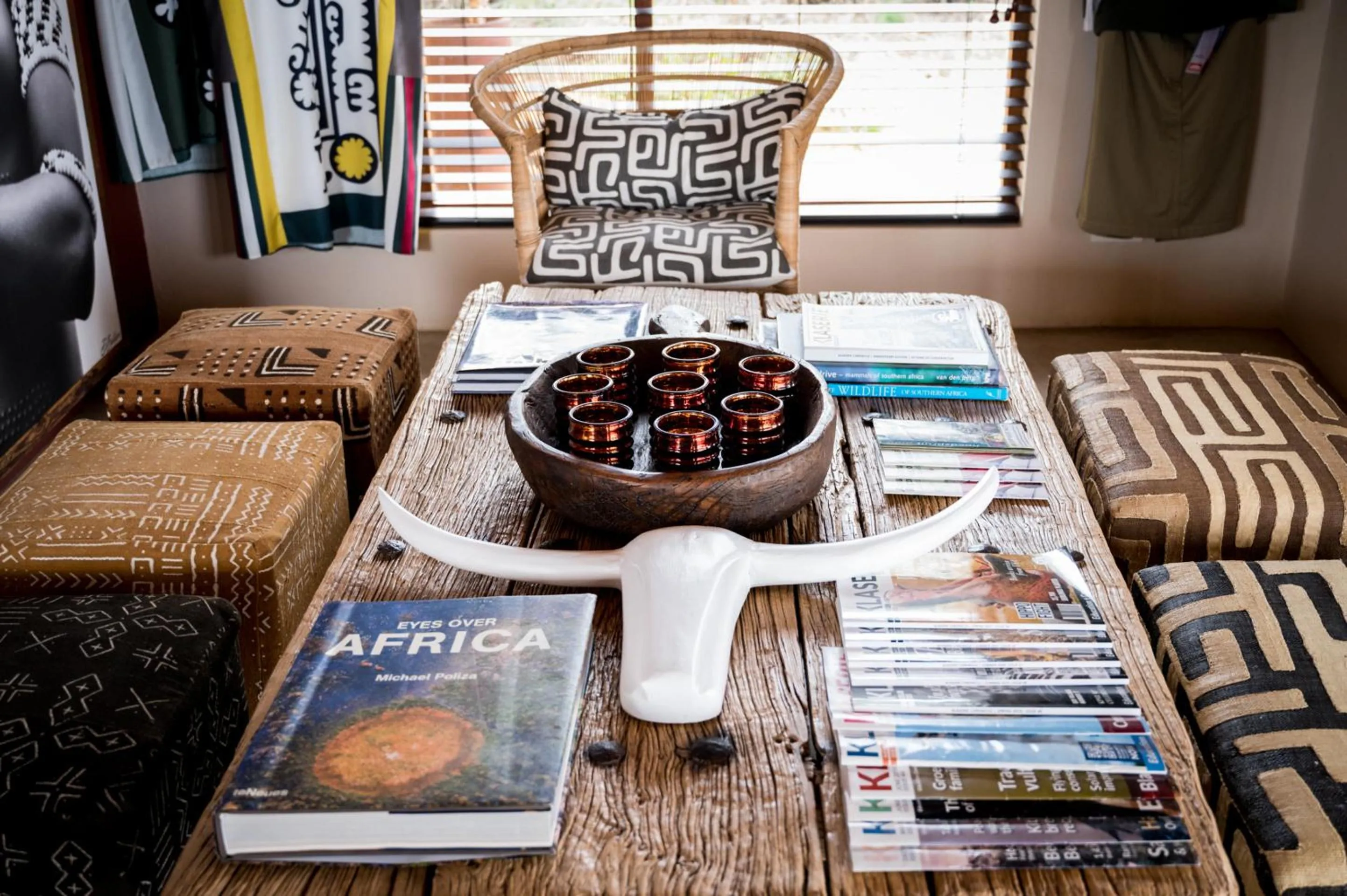 Seating area in Makumu Private Game Lodge