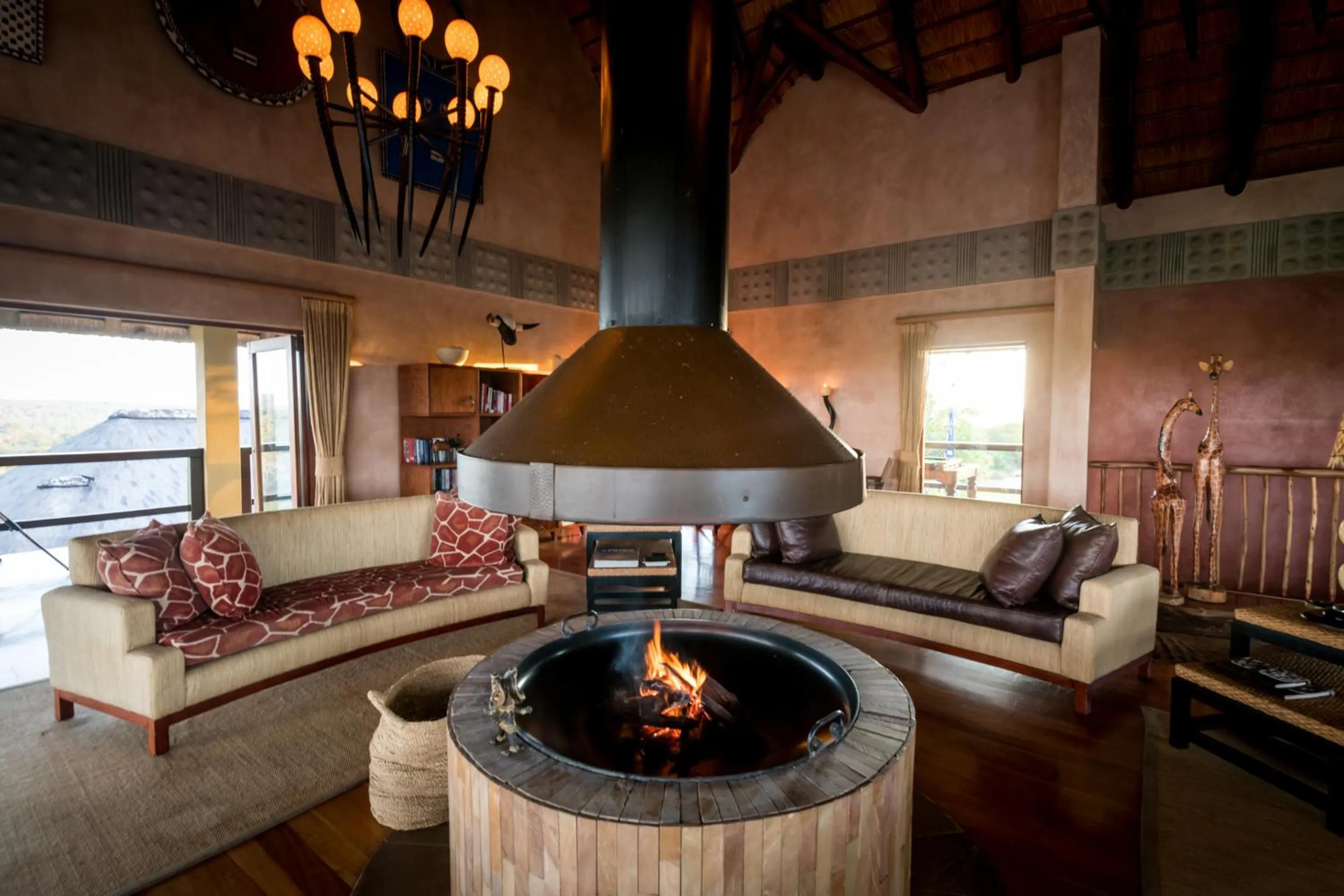Seating area in Makumu Private Game Lodge