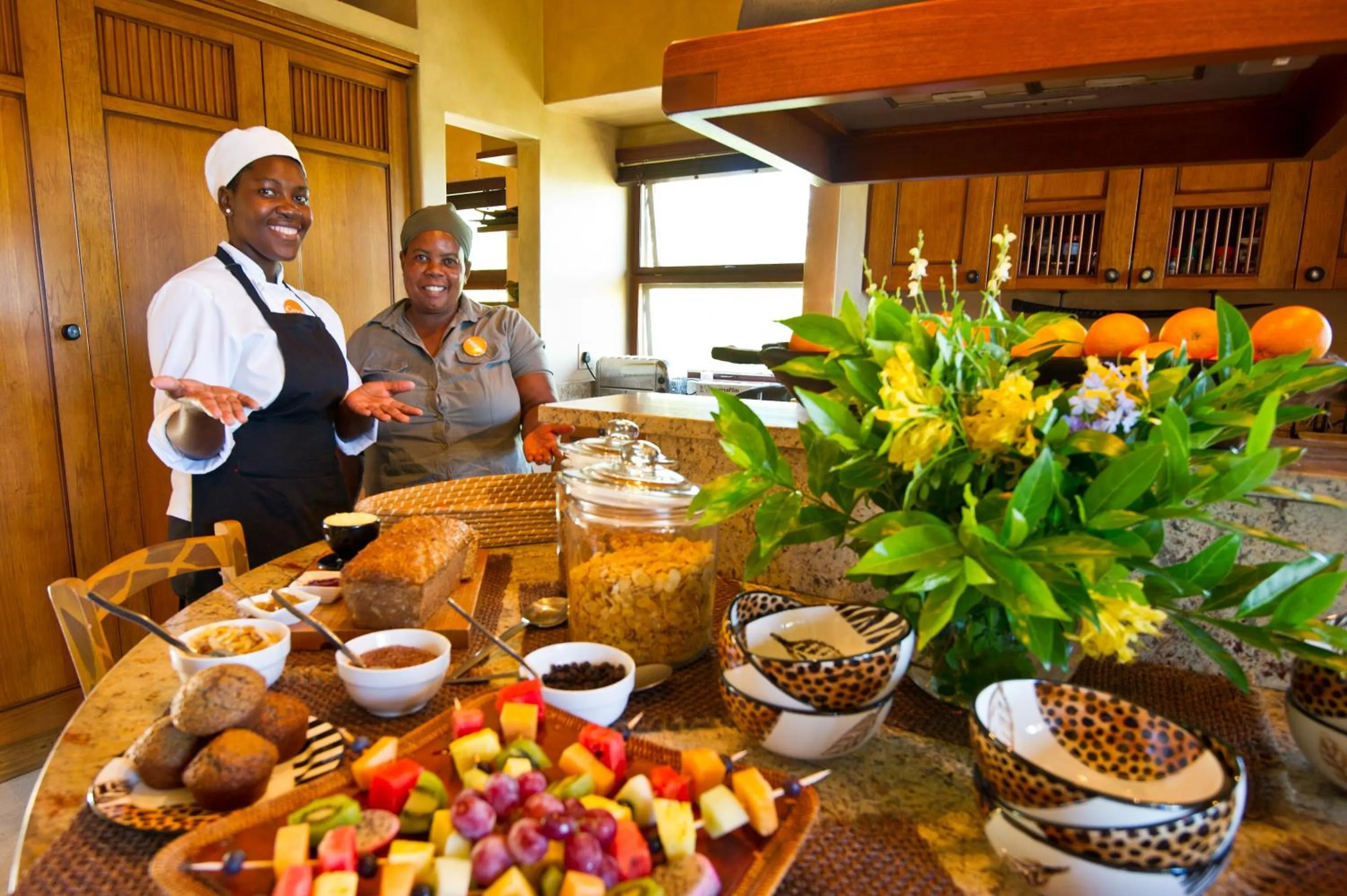 Buffet breakfast in Makumu Private Game Lodge