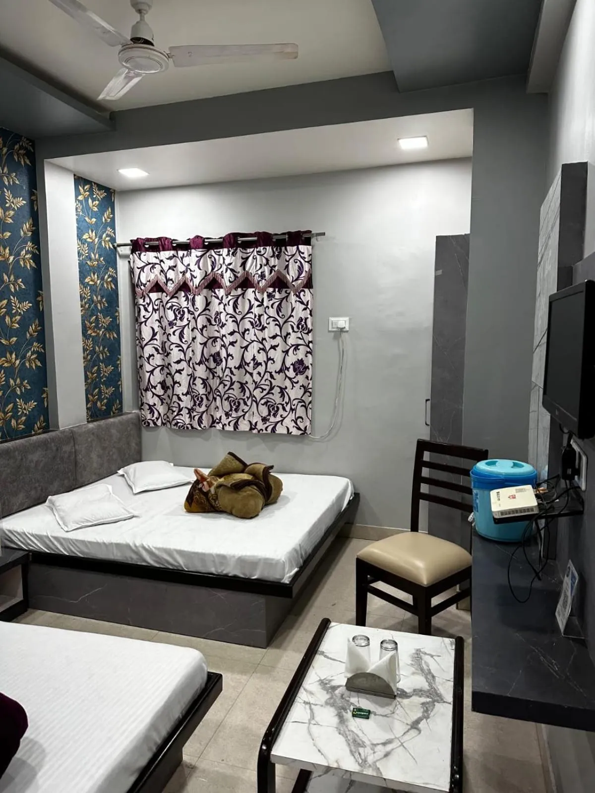 Bed in Hotel Mittal Inn