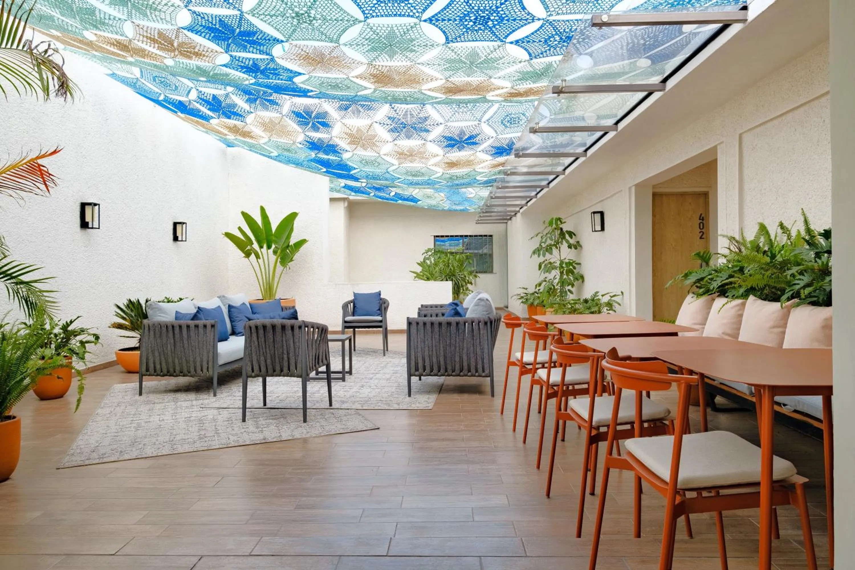 Patio in District Polanco by Lumina