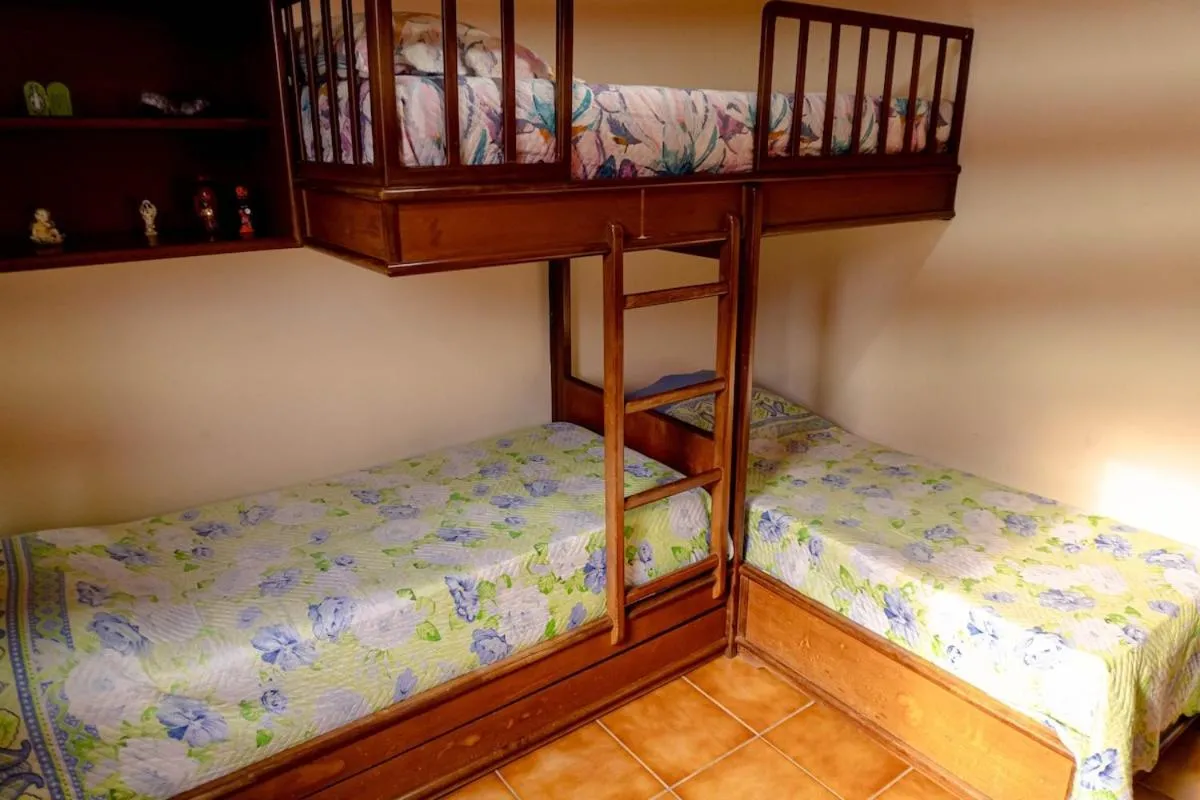 Bed in R19 · 2 Quadras da praia