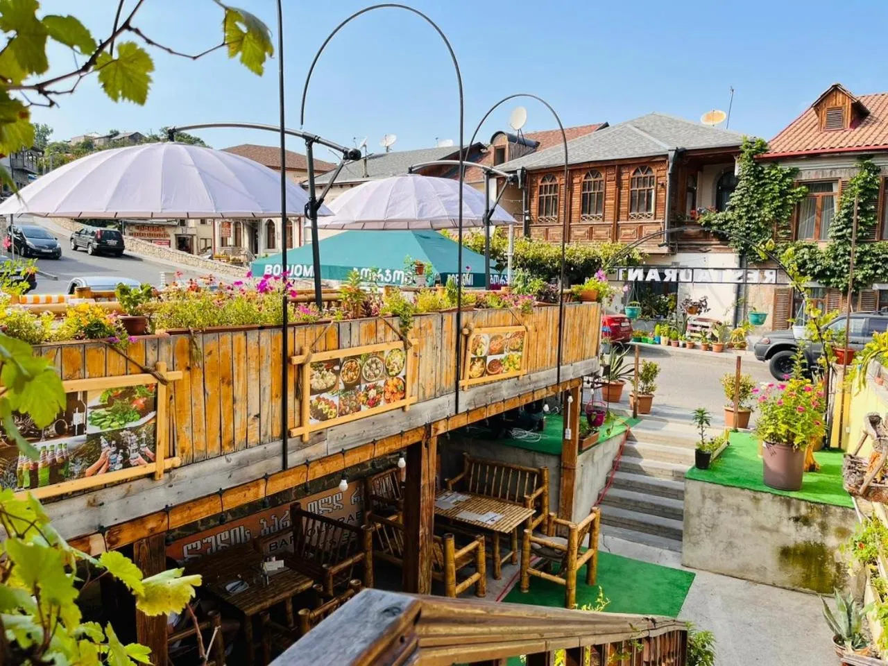 Restaurant/places to eat in Old Rabati