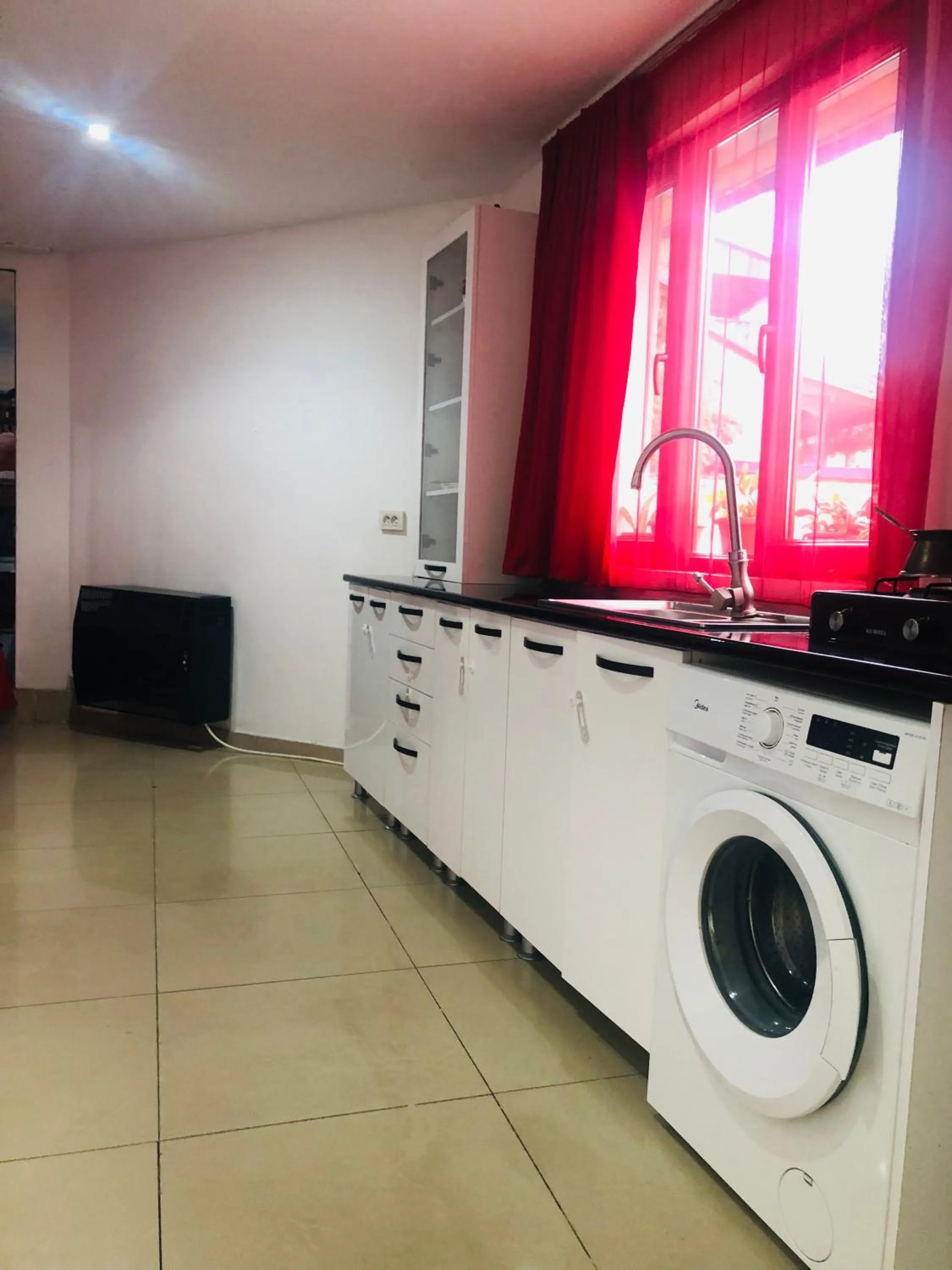 Kitchen or kitchenette in Old Rabati