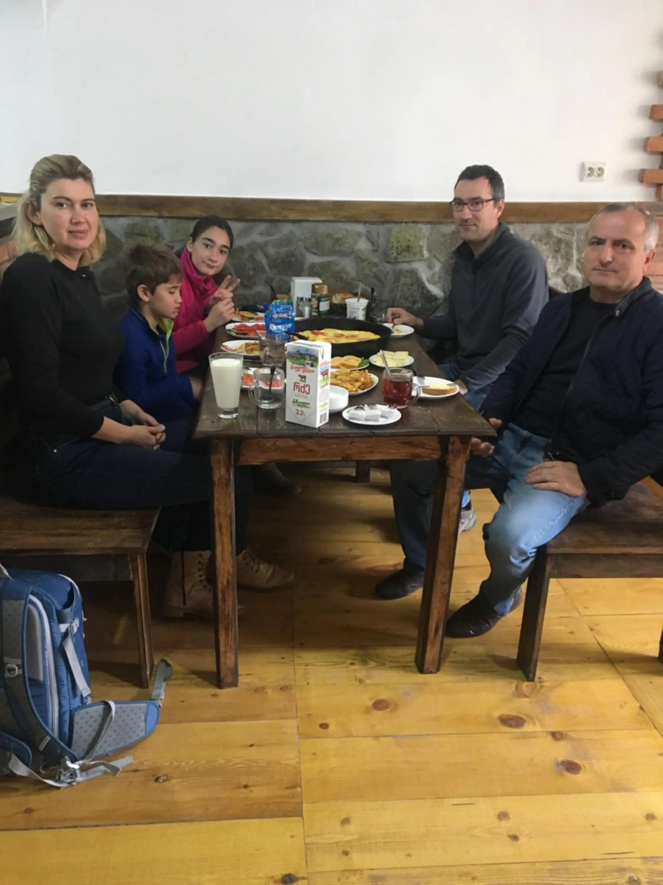 Restaurant/places to eat in Old Rabati