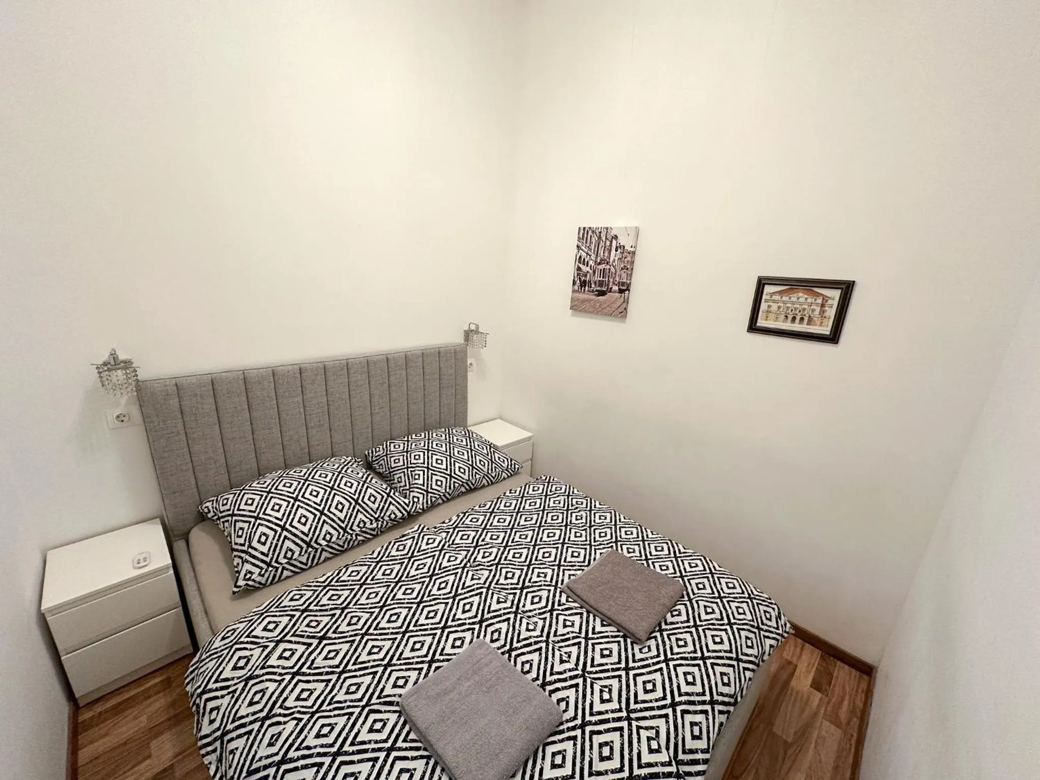 Bedroom, Bed in Parliament Apartment