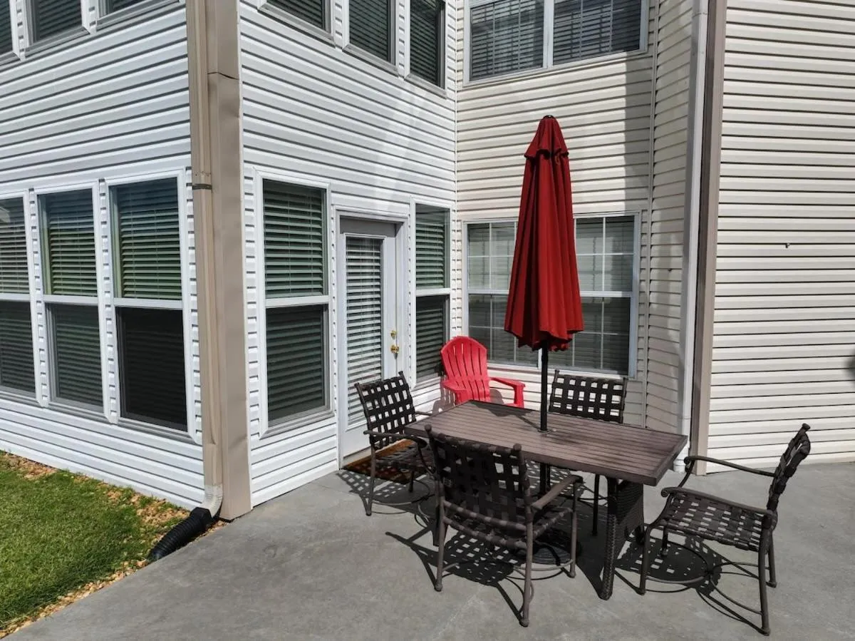 Little House on the Fairway- Luxury Golf Condo