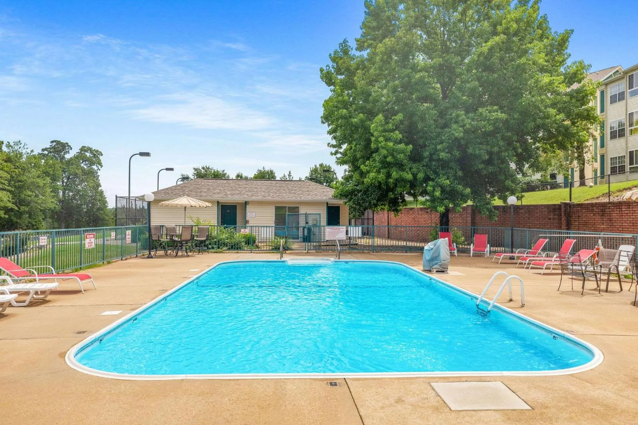 Little House on the Fairway- Luxury Golf Condo