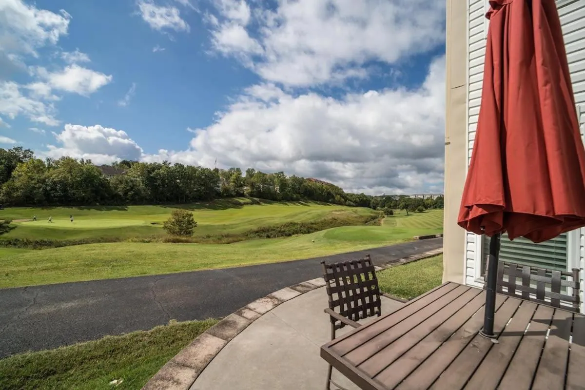 Little House on the Fairway- Luxury Golf Condo