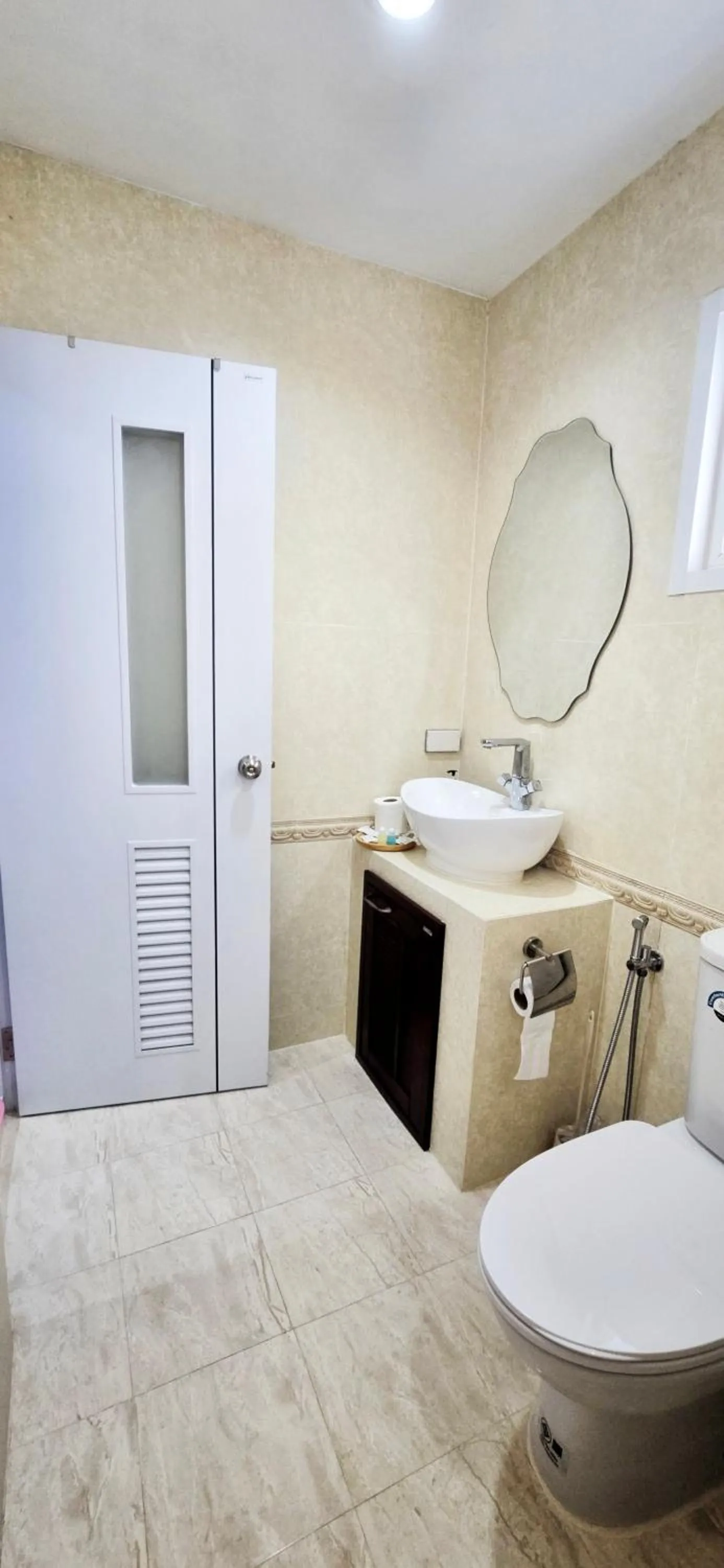 Bathroom in Tiny Island Lake Lodge