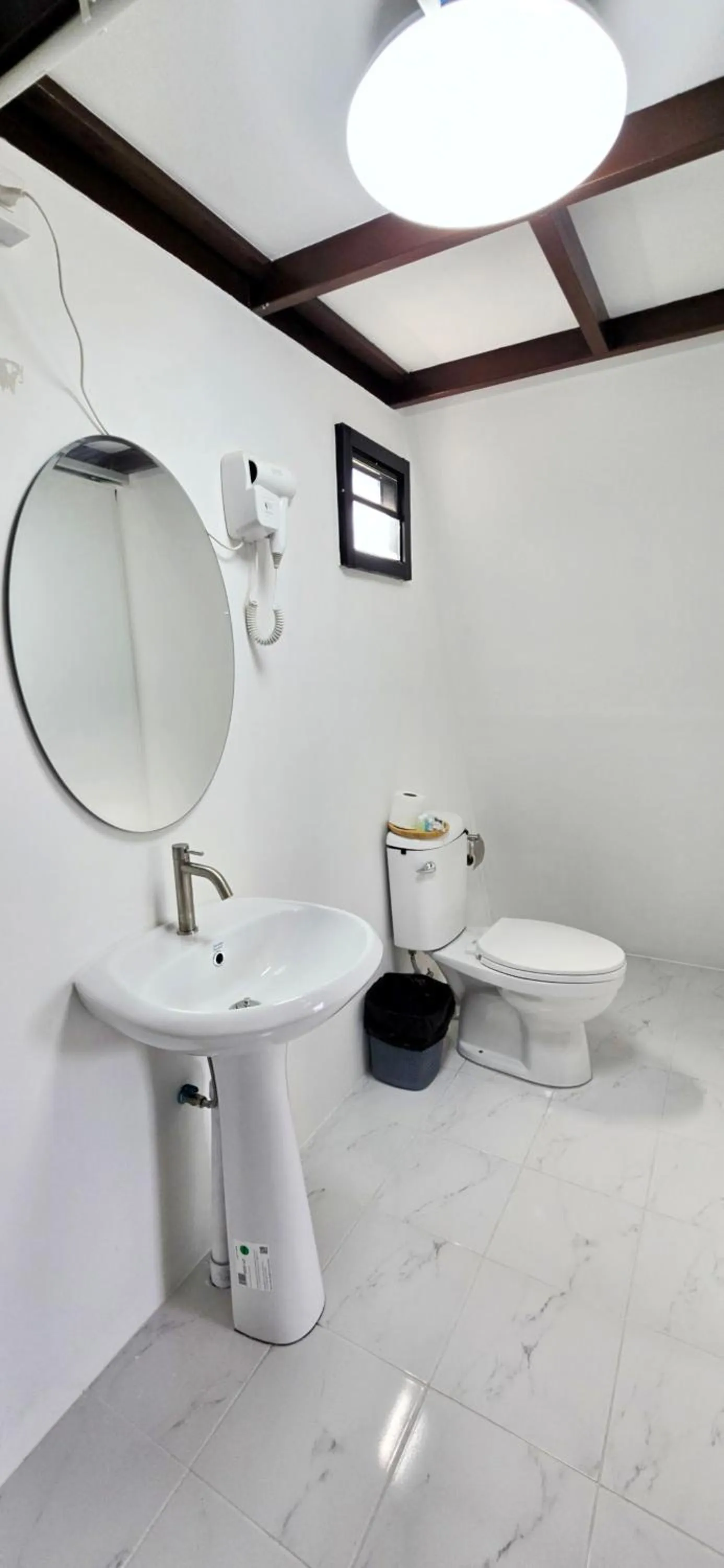 Tiny Island Lake Lodge