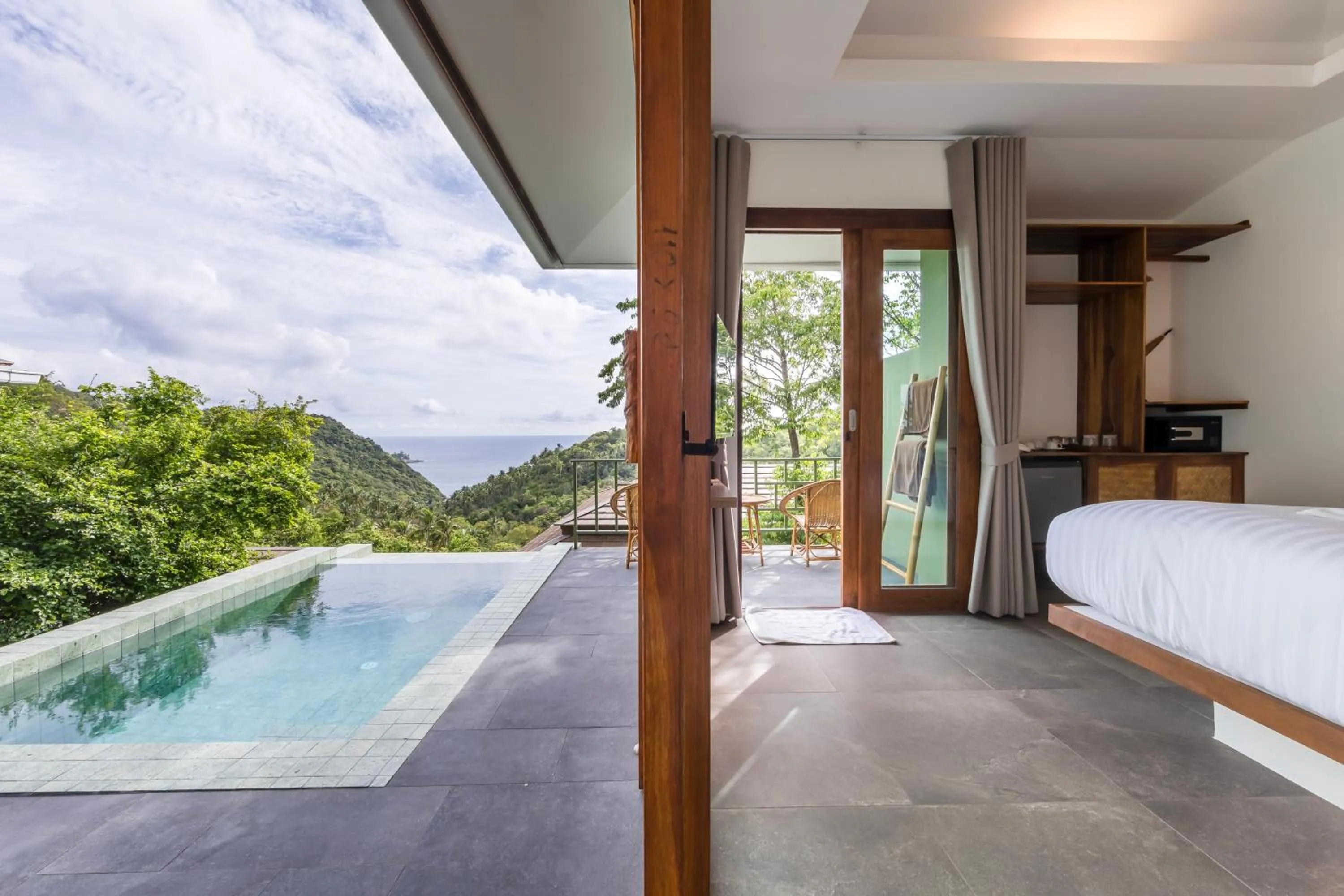 Swimming pool in Mae Ya Resort