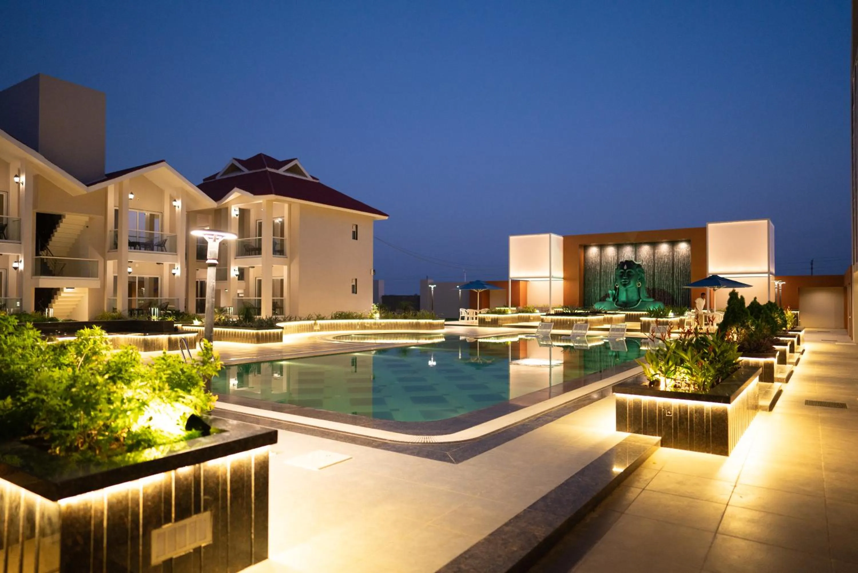 Swimming pool in The Fern Residency, Porbandar