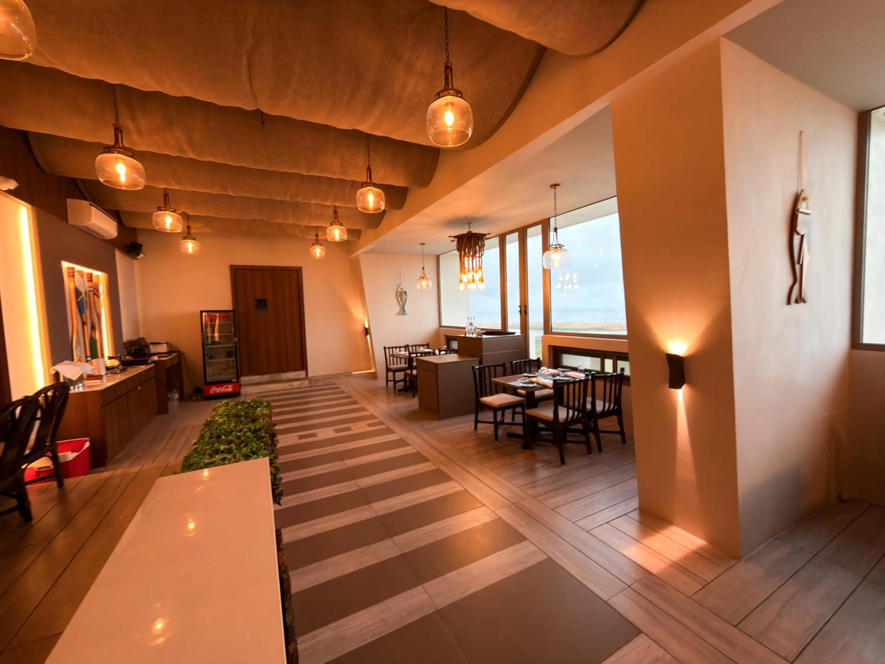 Restaurant/places to eat in The Fern Residency, Porbandar