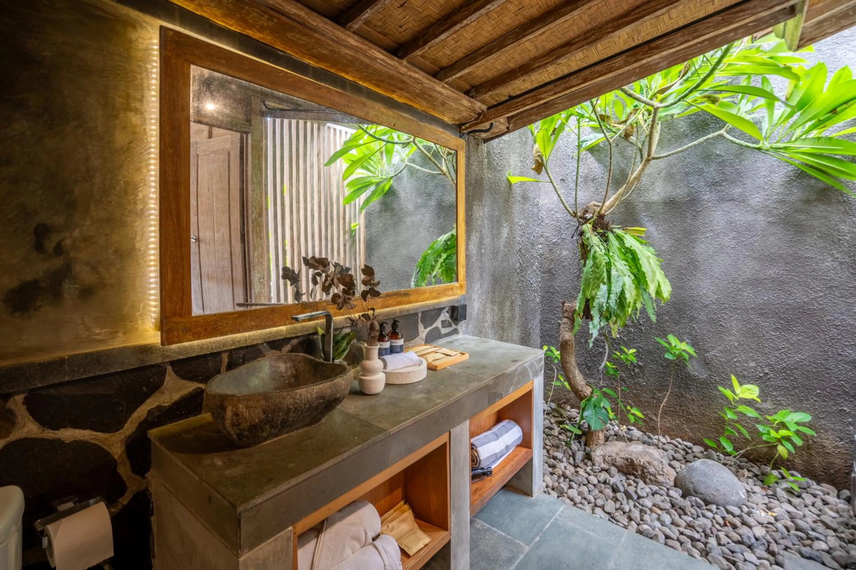 Bathroom in Meraki Luxury Villa