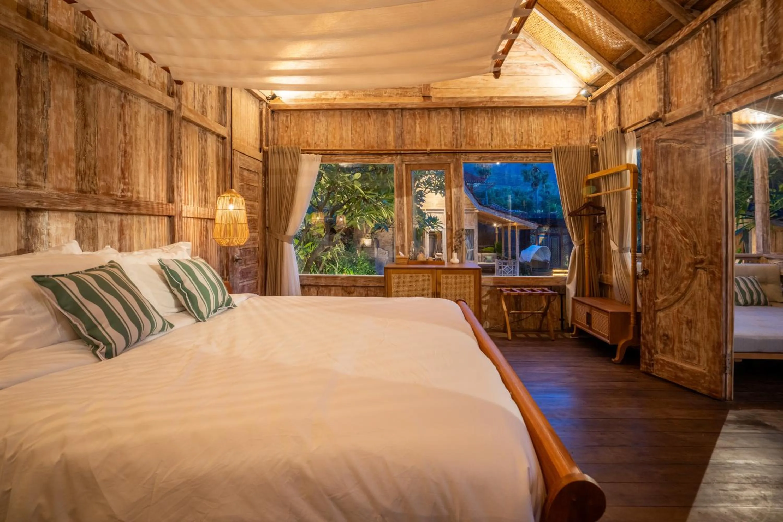 Bedroom, Bed in Meraki Luxury Villa