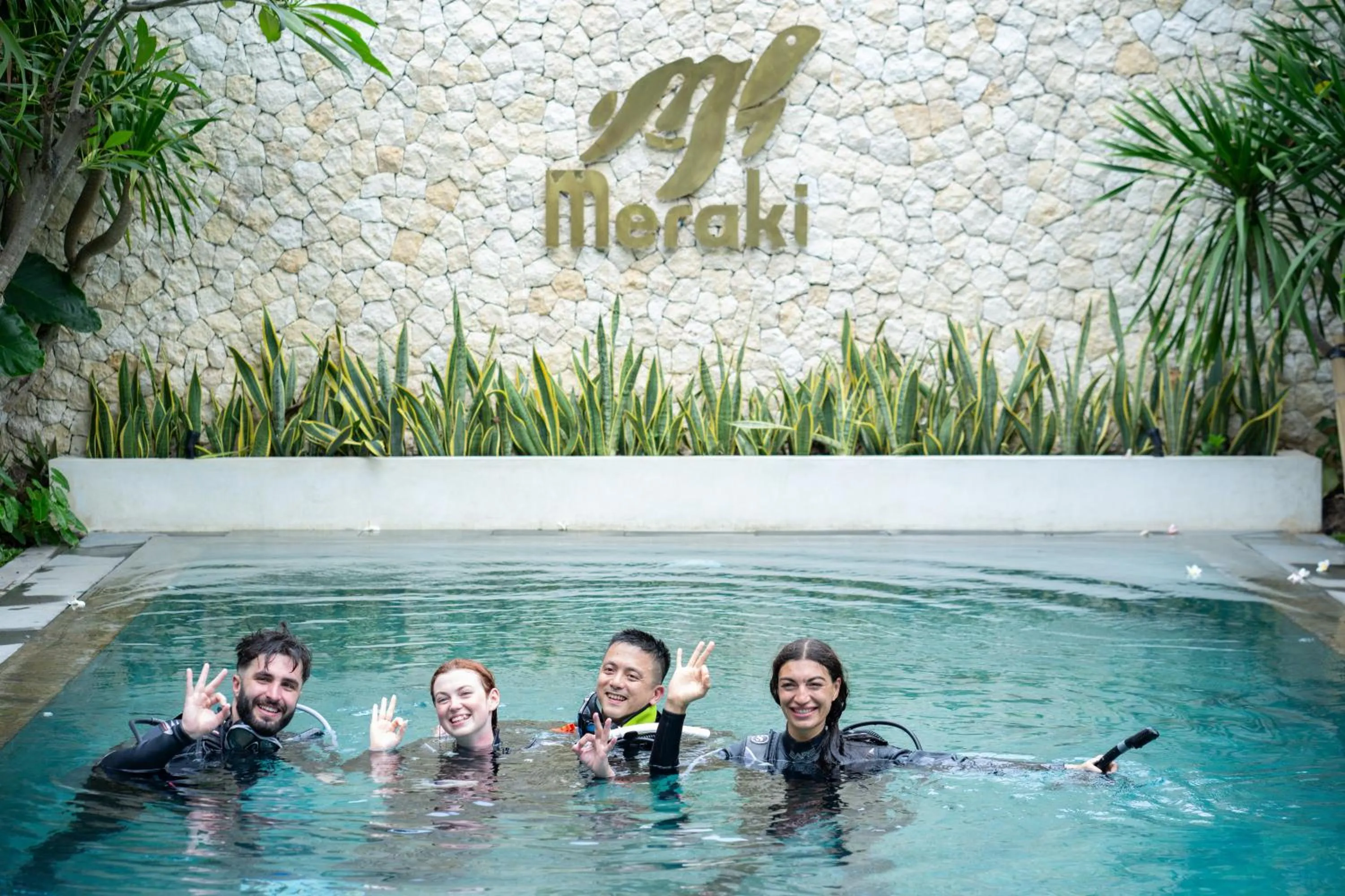 Diving in Meraki Luxury Villa