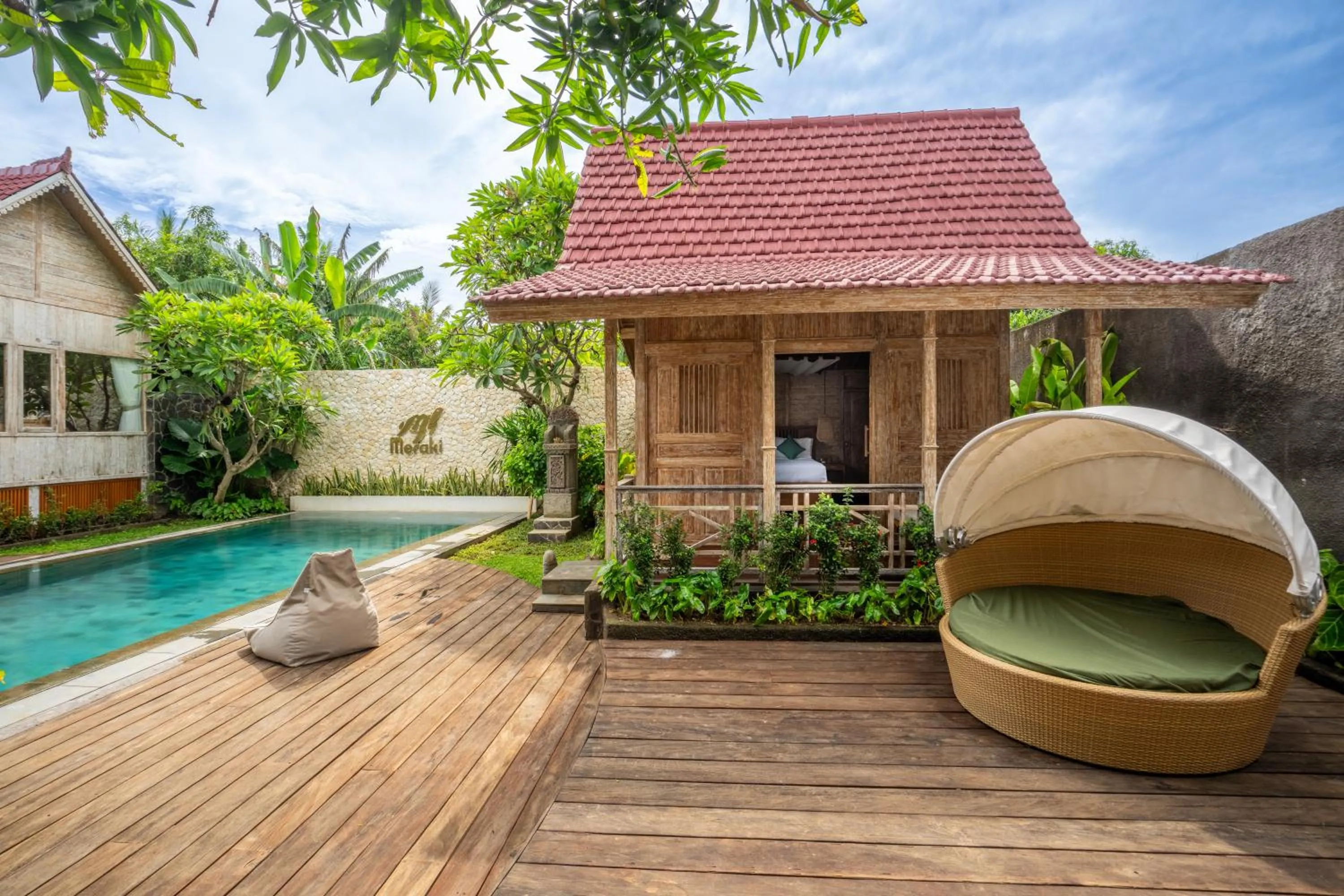 Property building in Meraki Luxury Villa