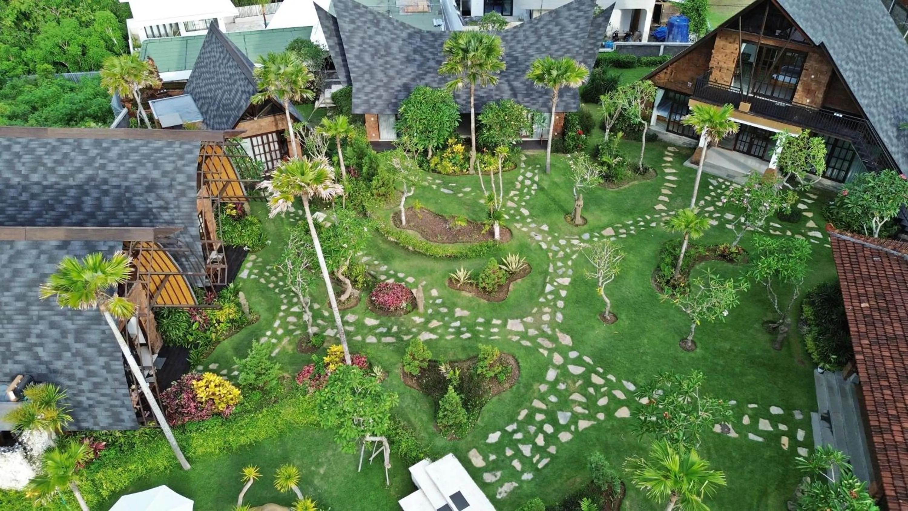 Garden in Cemara Hills Uluwatu, The Reserve - Cottages & Villas