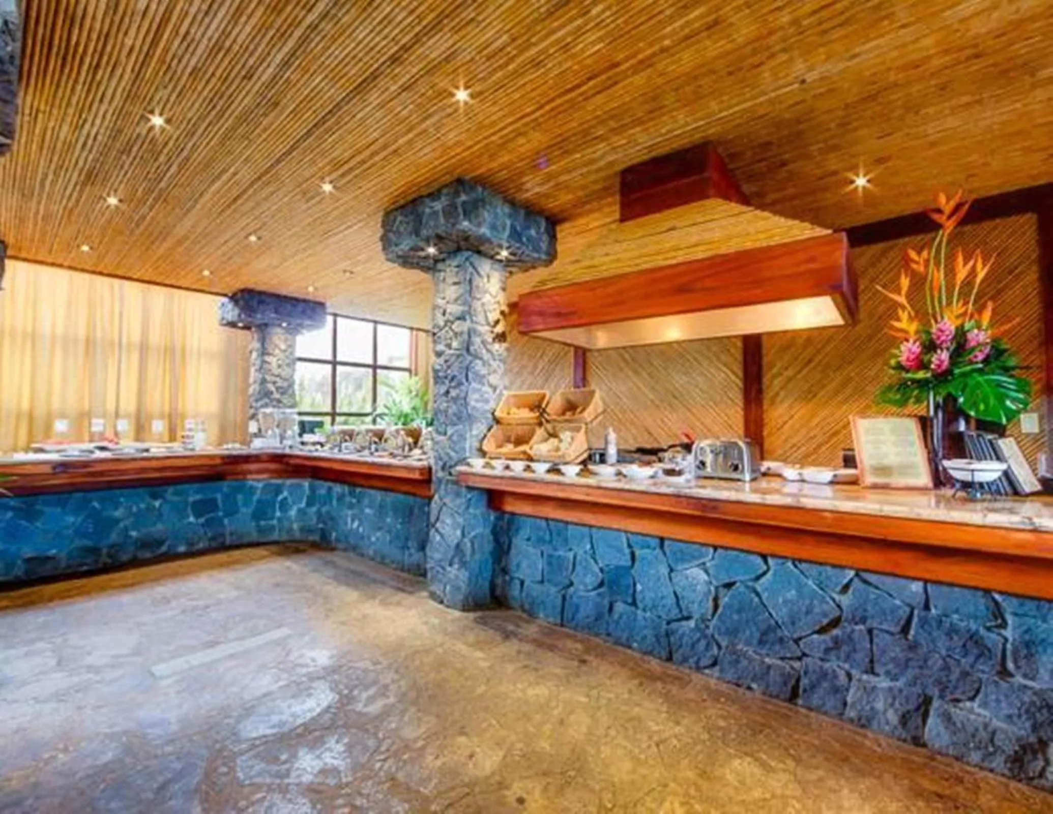 Facade/entrance in Peace Lodge