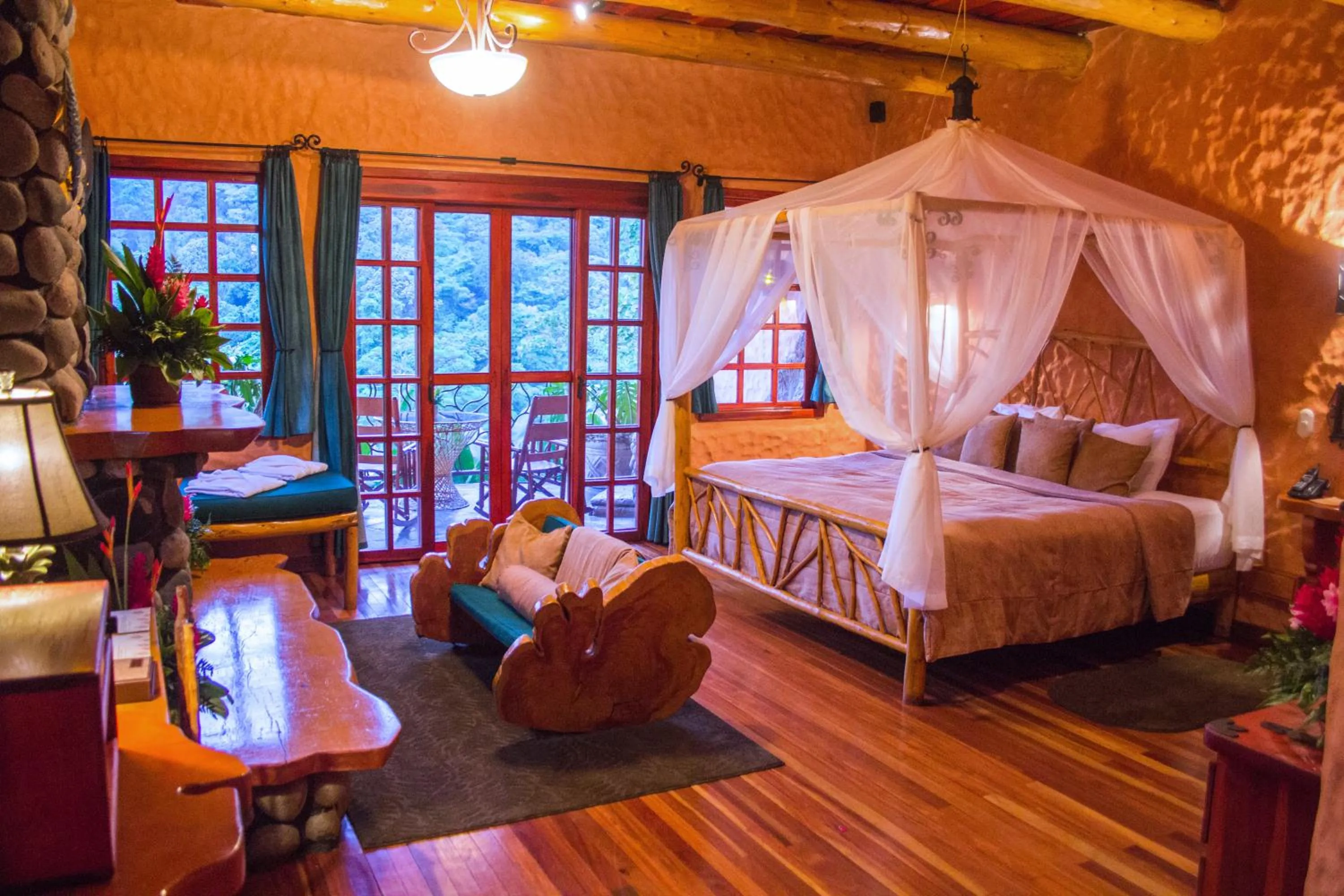 Day, Bed in Peace Lodge