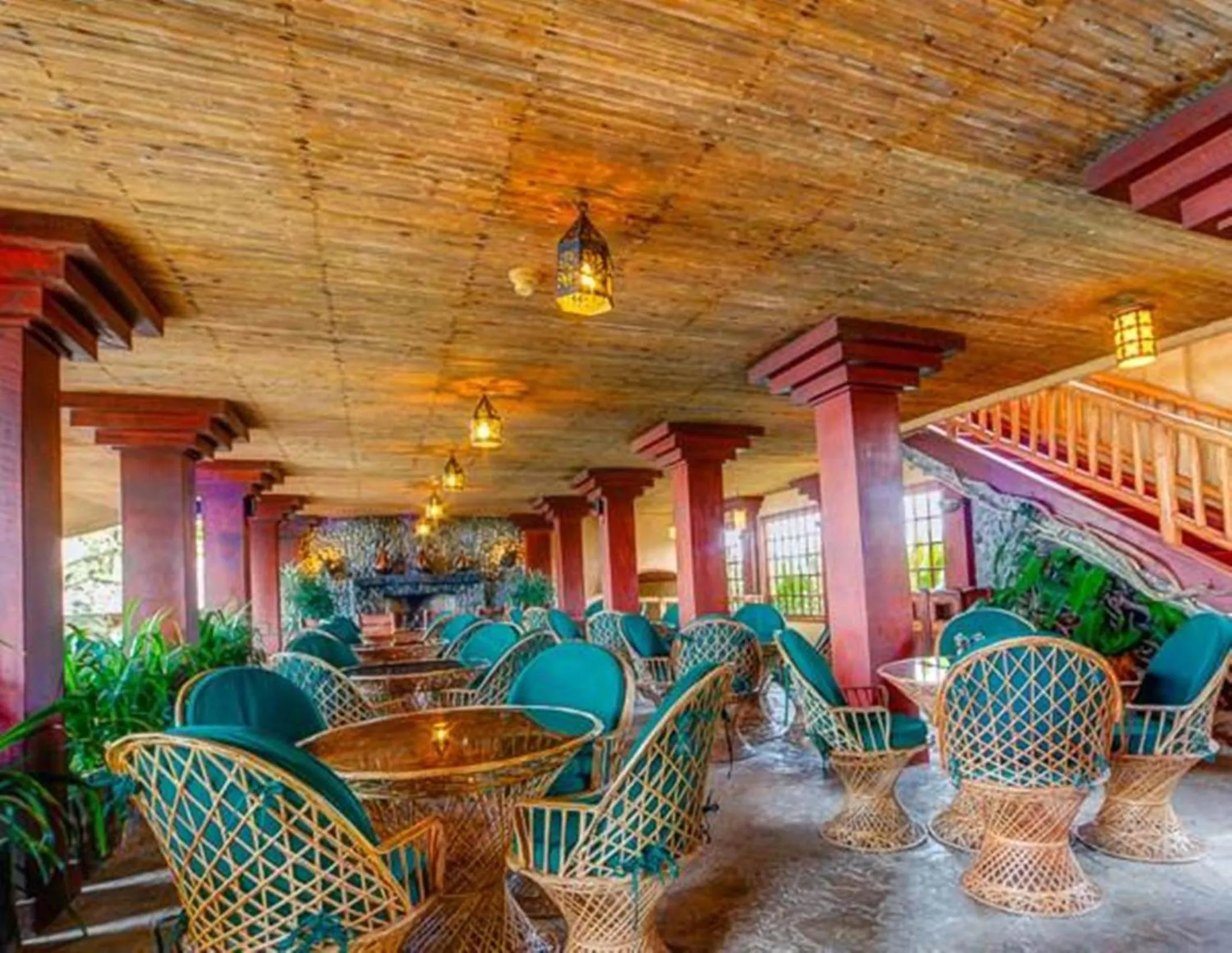 Communal lounge/ TV room in Peace Lodge