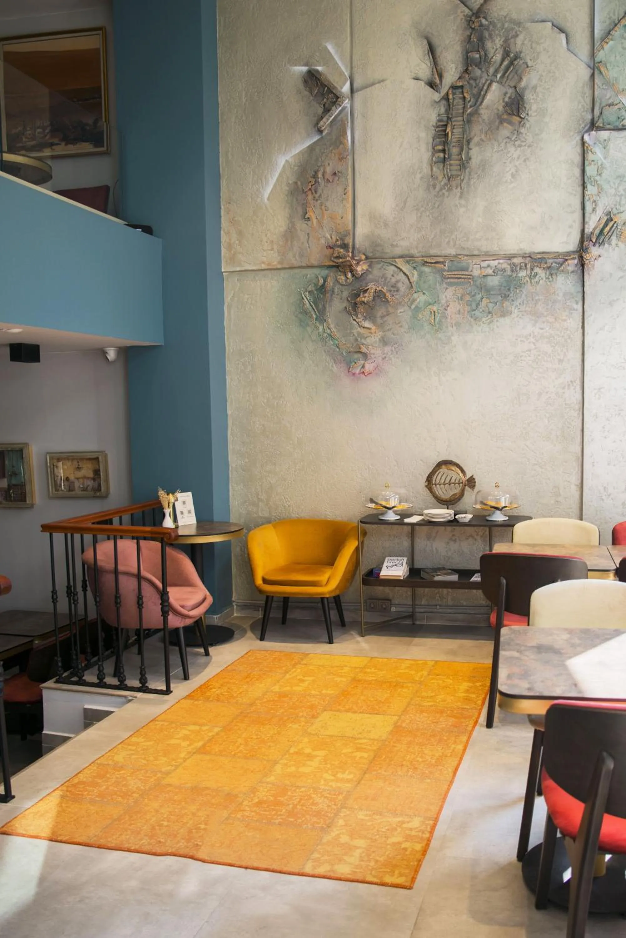 Seating area in Smart and Simple Hotel Karakoy