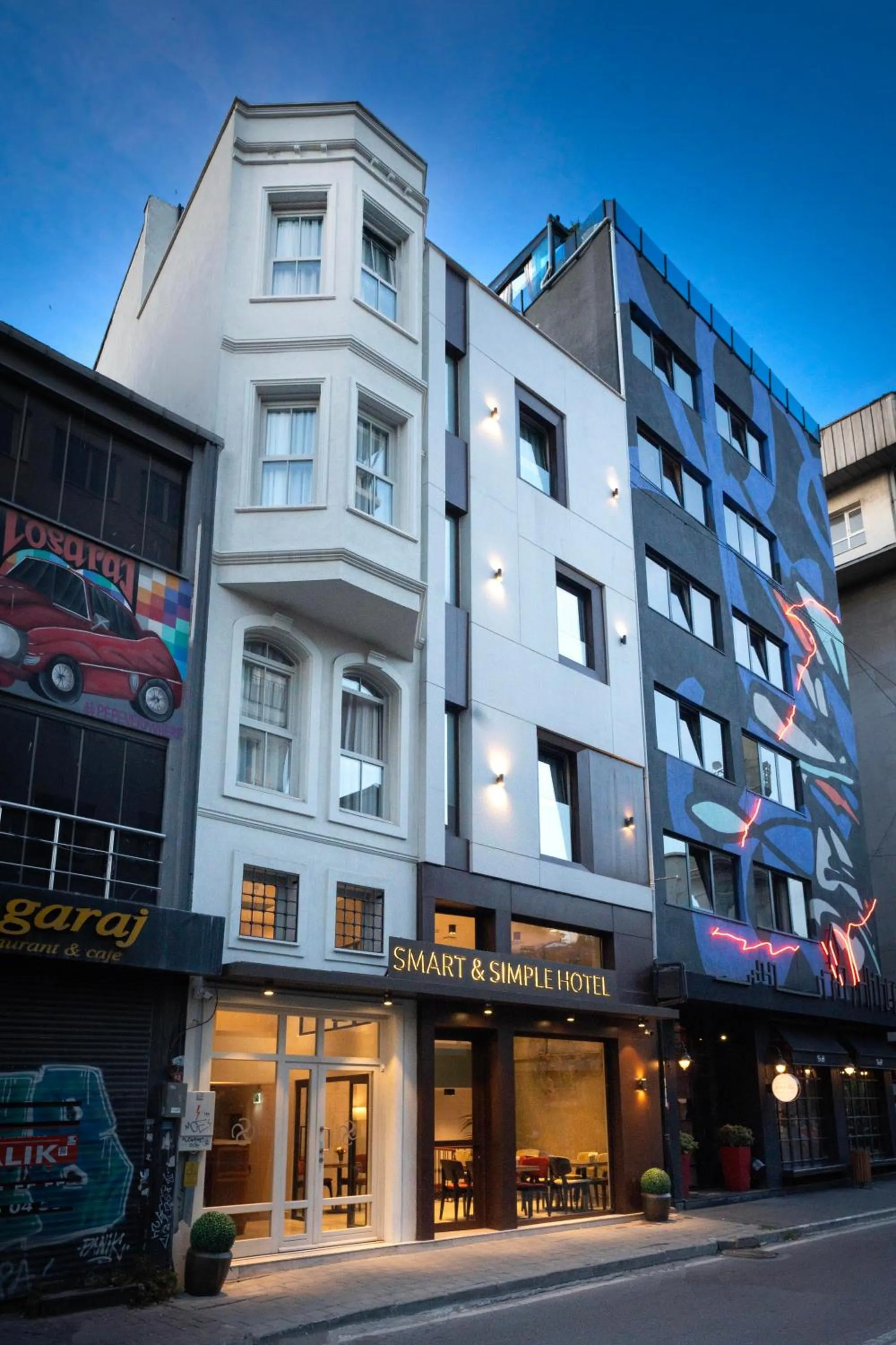 Property building in Smart and Simple Hotel Karakoy