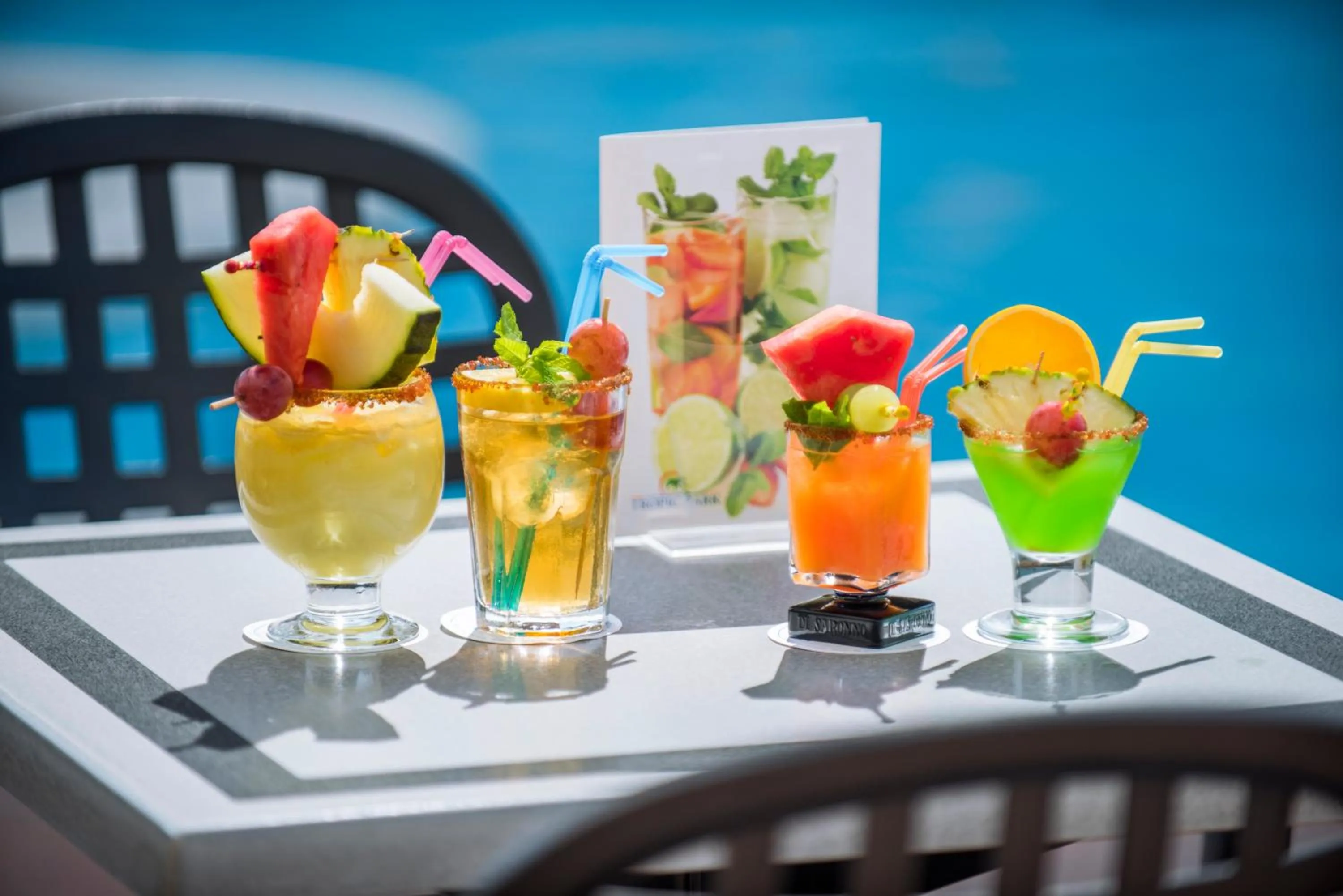 Swimming pool in Tropic Park