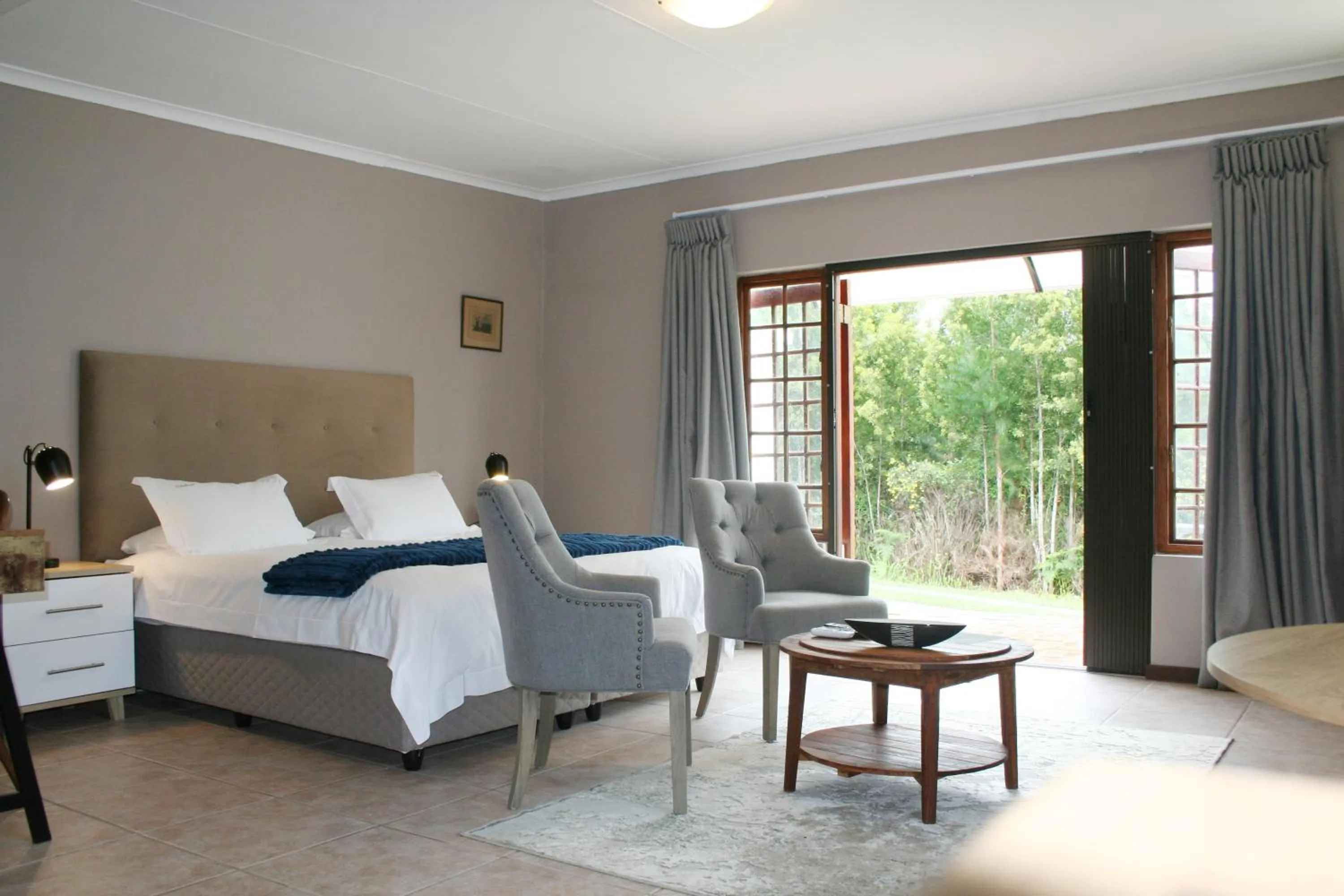 Studio with Garden View in Edenbrook Country Manor