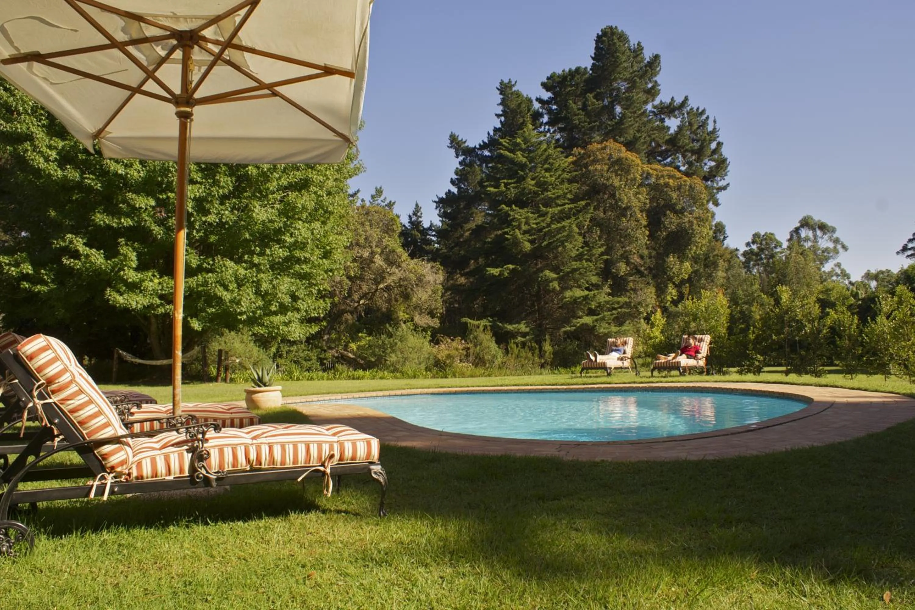 Garden in Edenbrook Country Manor