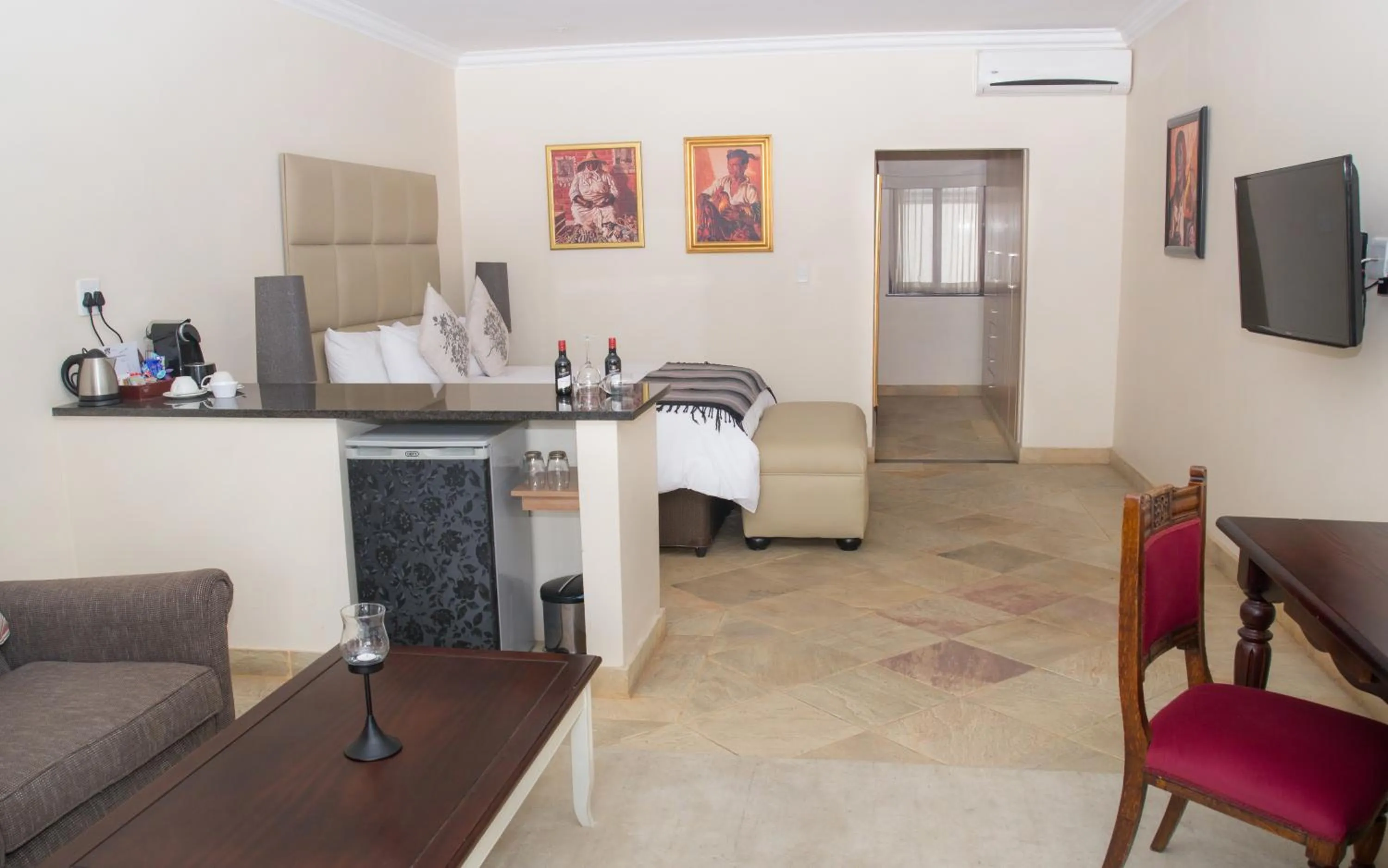 Photo of the whole room in Gardenia Boutique Hotel