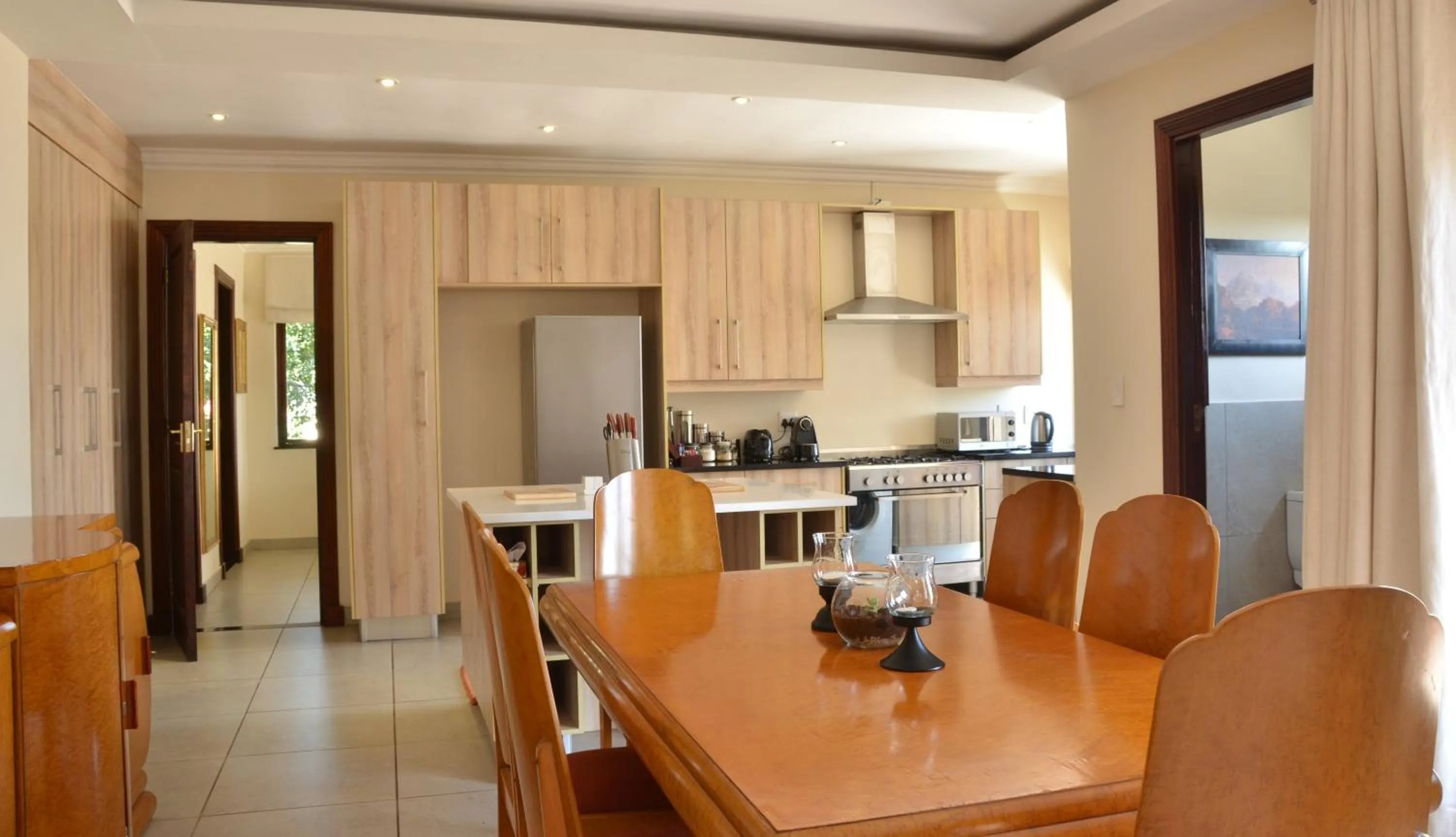 Food and drinks in Gardenia Boutique Hotel