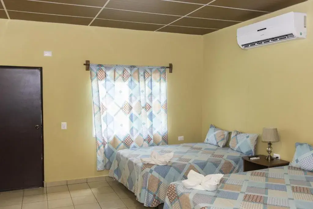 Double Room in Tropiclub Playa El Cuco Double Room in Tropiclub Playa El Cuco