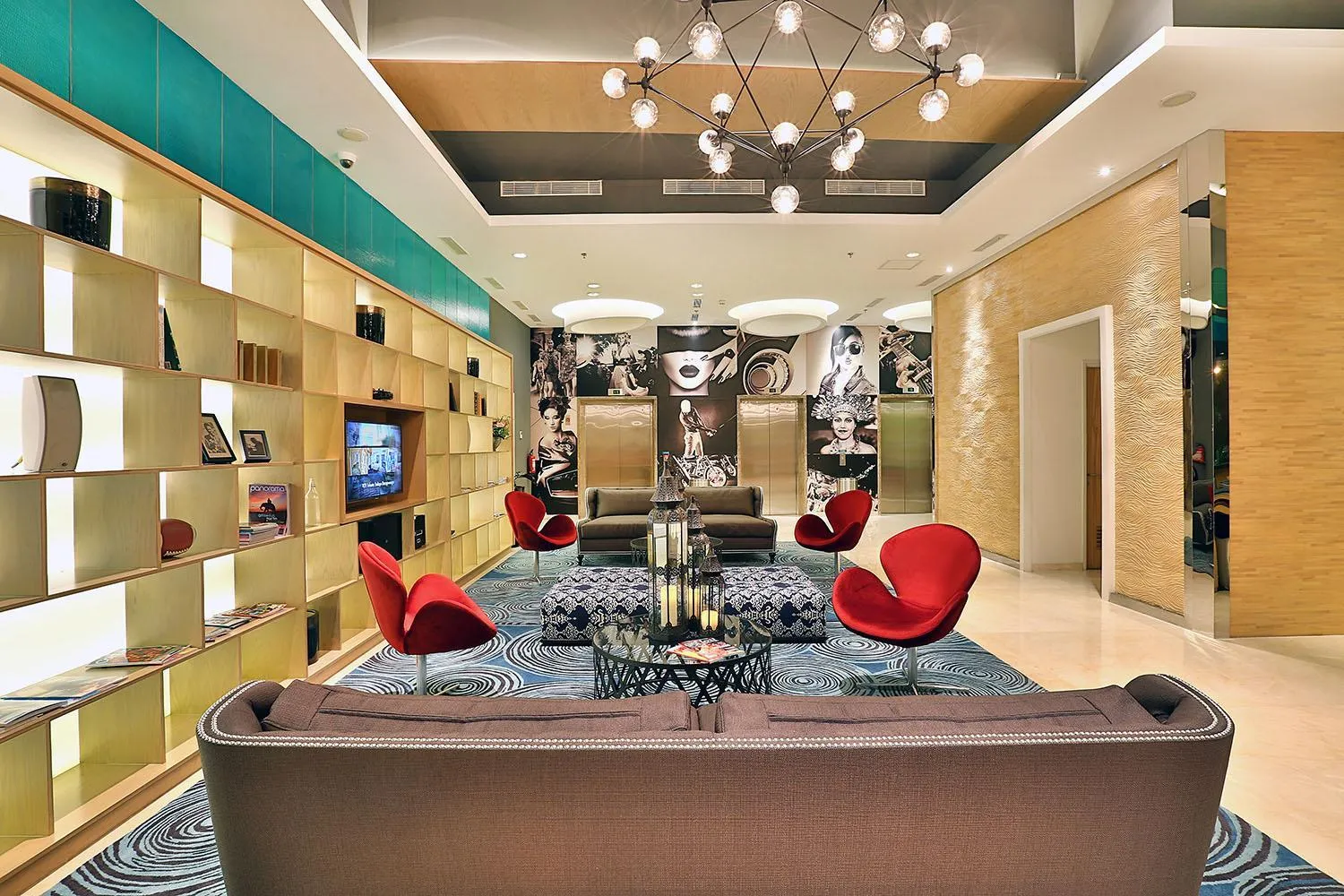 Lobby or reception in THE 1O1 Jakarta Sedayu Darmawangsa