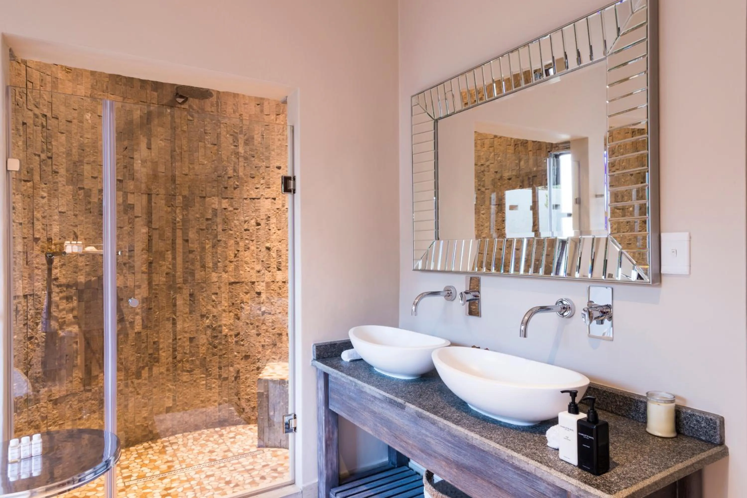 Shower in AM Lodge - Hoedspruit