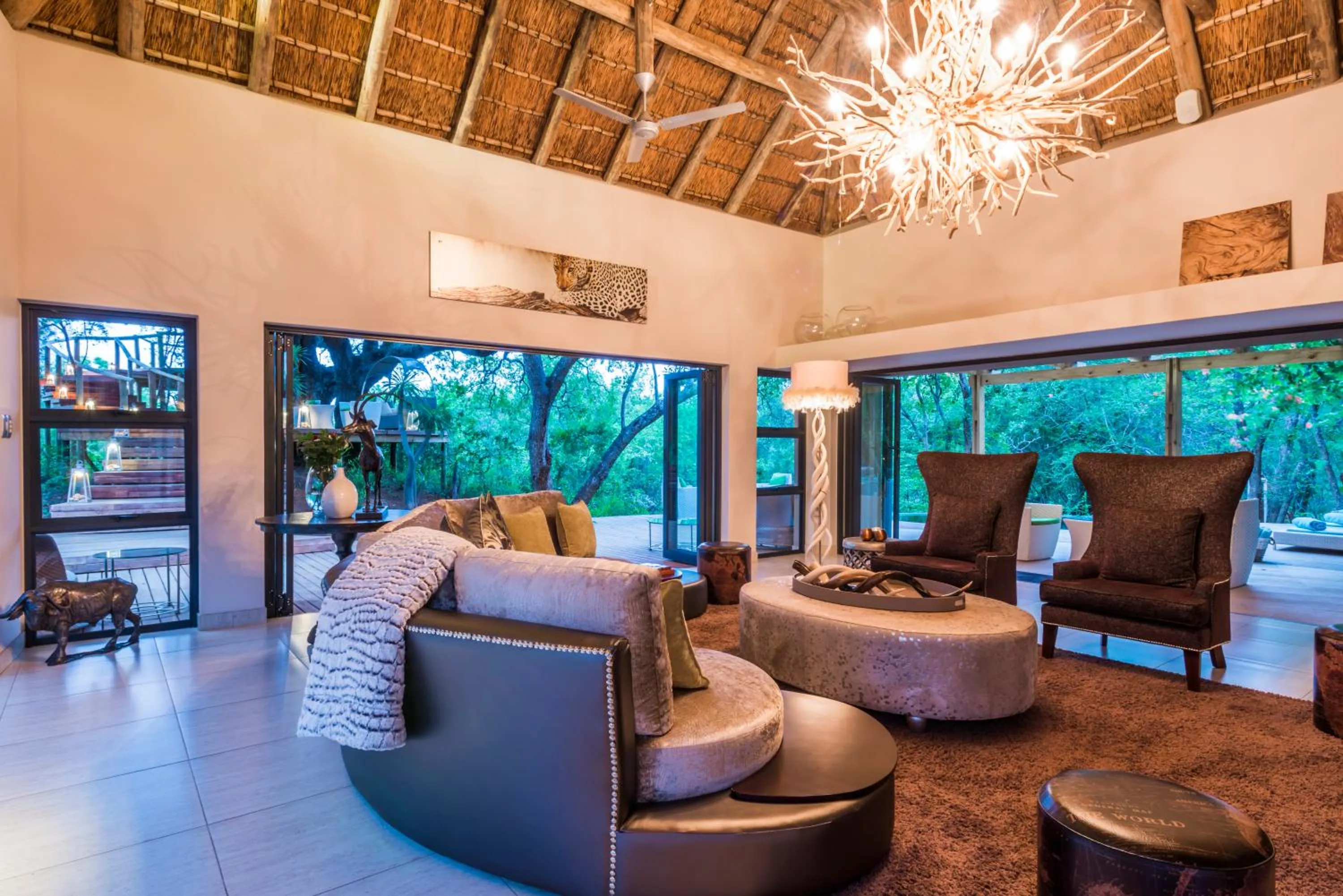 Living room in AM Lodge - Hoedspruit