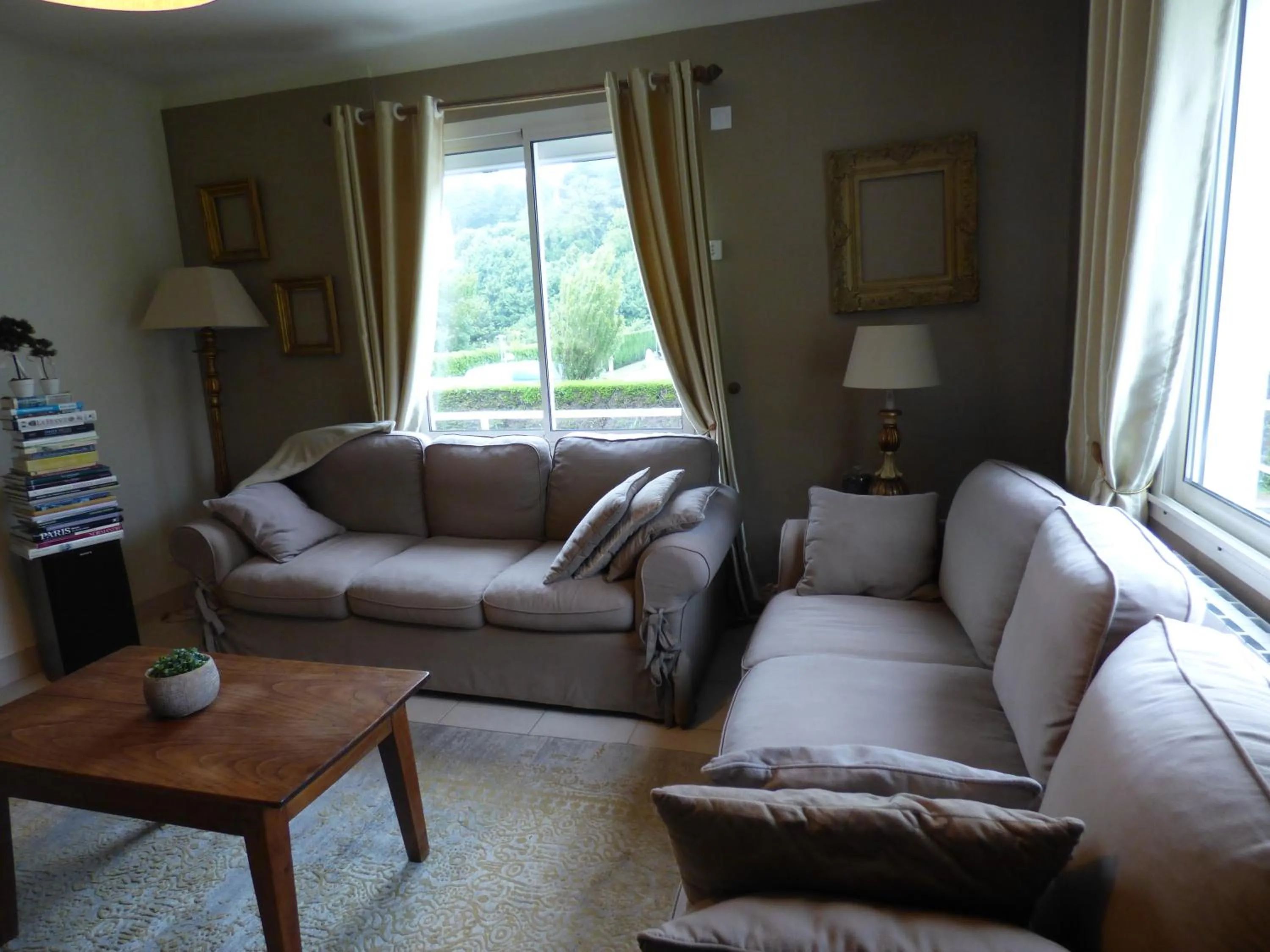 Le Clos des Camélias, 4 chambres- 8 personnes- 300m de la plage