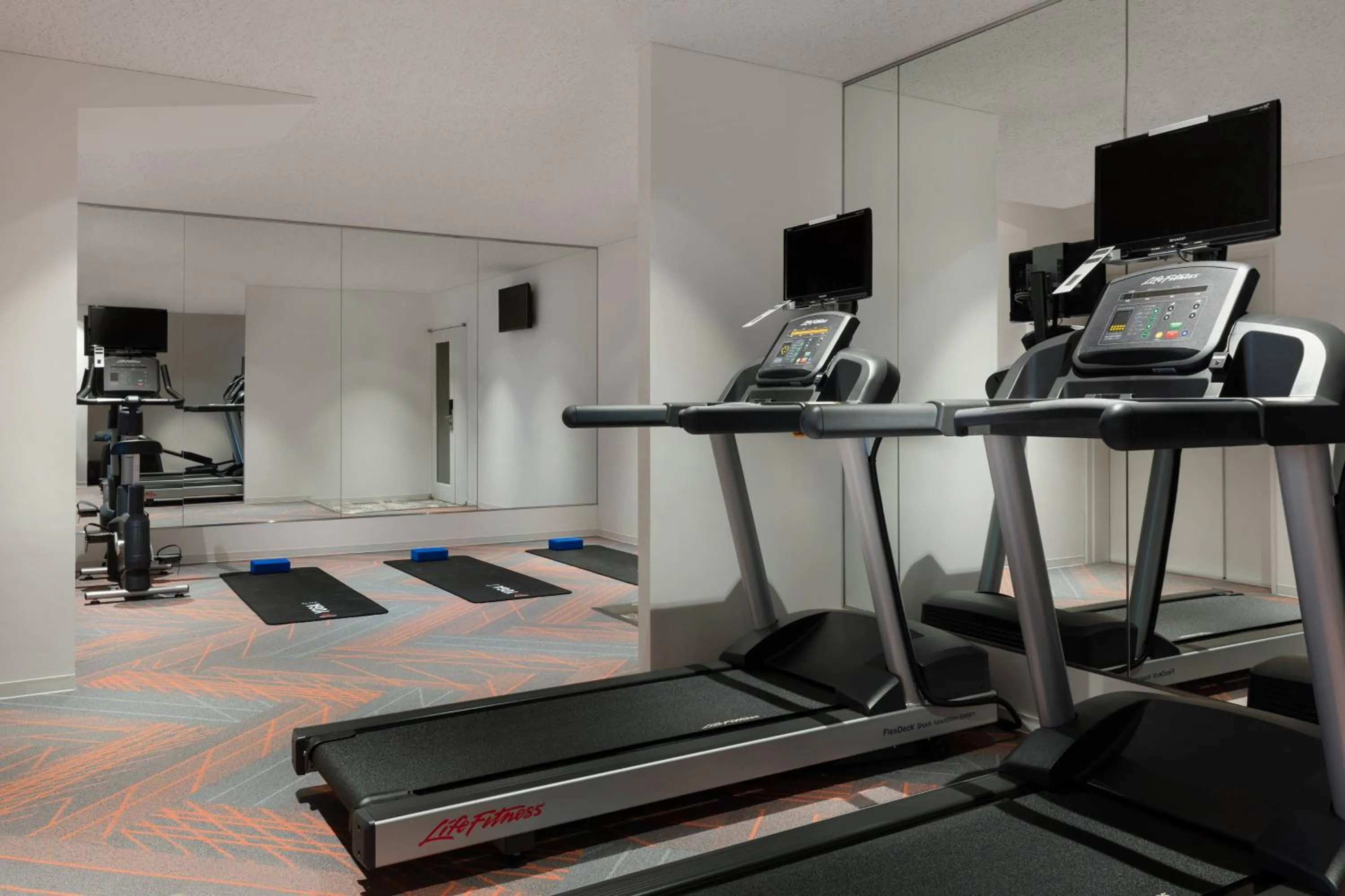 Fitness centre/facilities in Courtyard by Marriott Hakuba