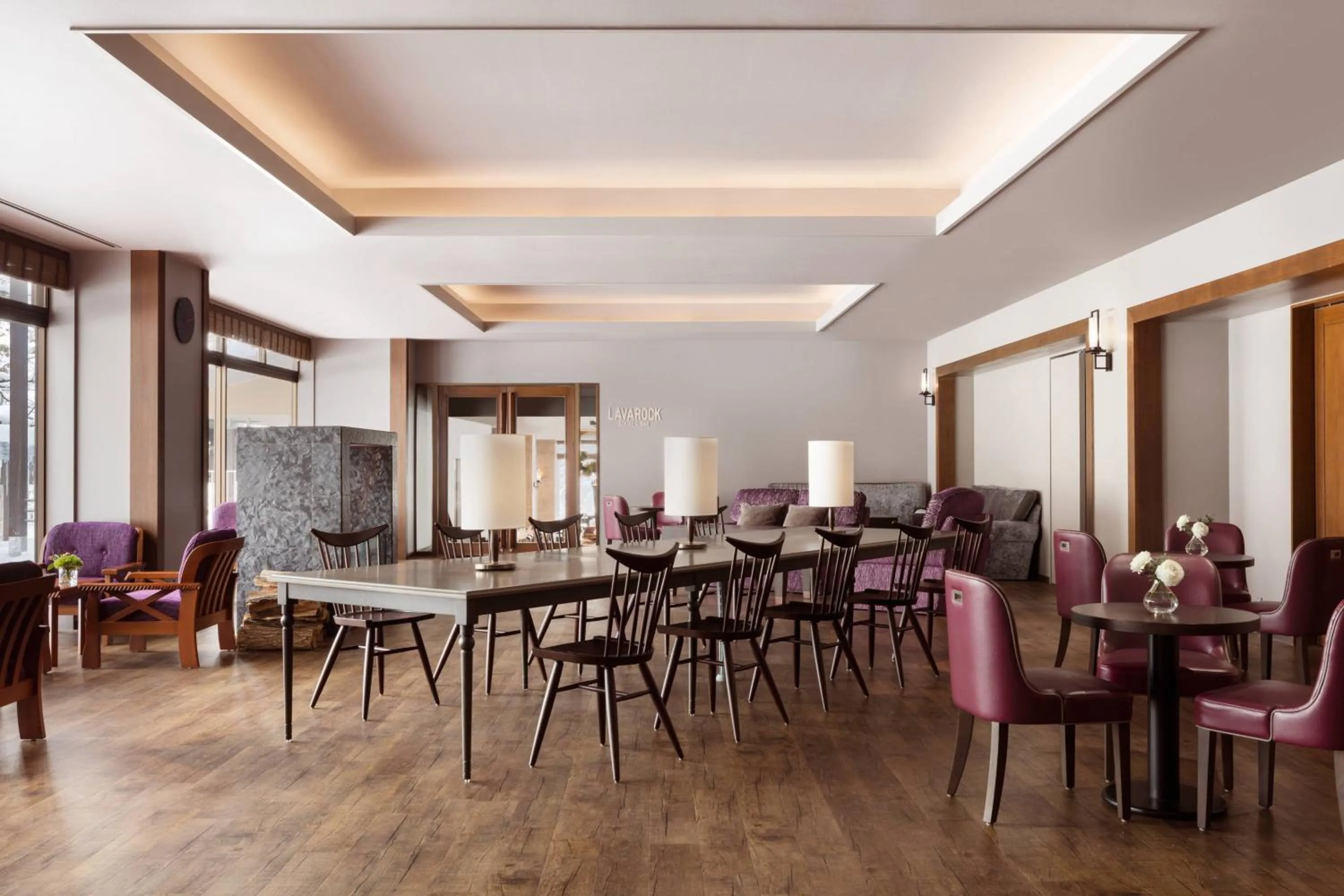 Lobby or reception in Courtyard by Marriott Hakuba