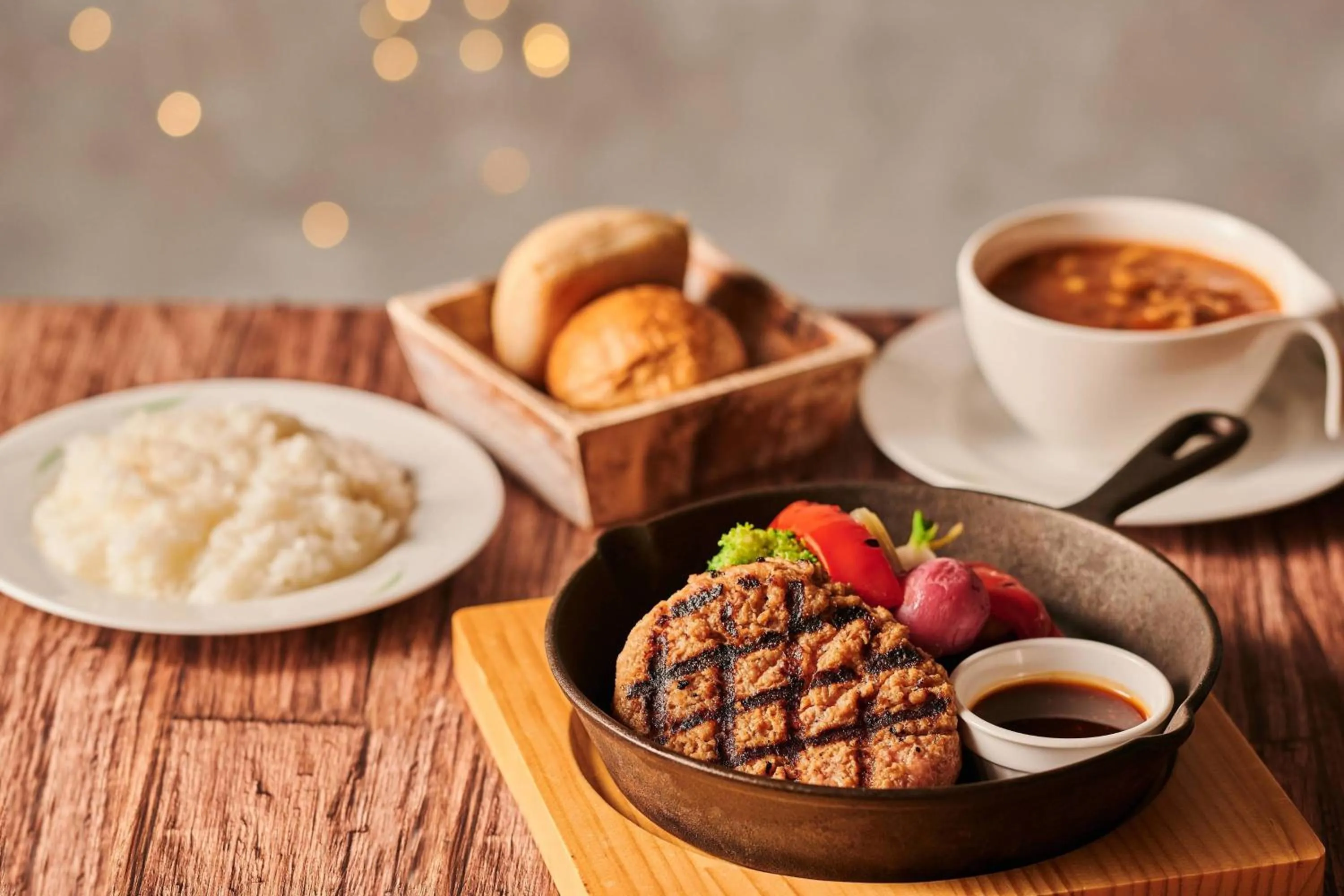 Lounge or bar in Courtyard by Marriott Hakuba